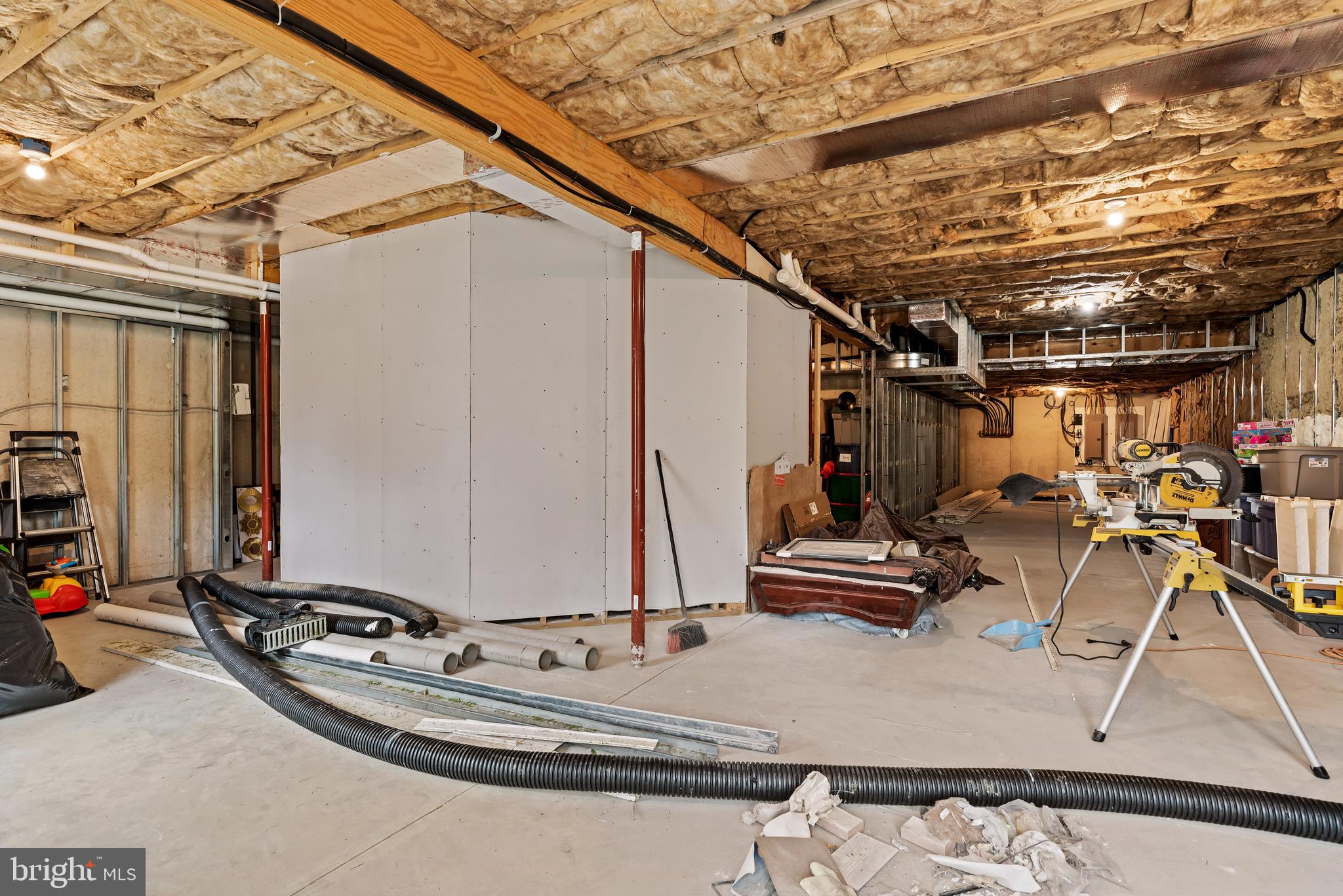 CHELSEY FALLS - Residential