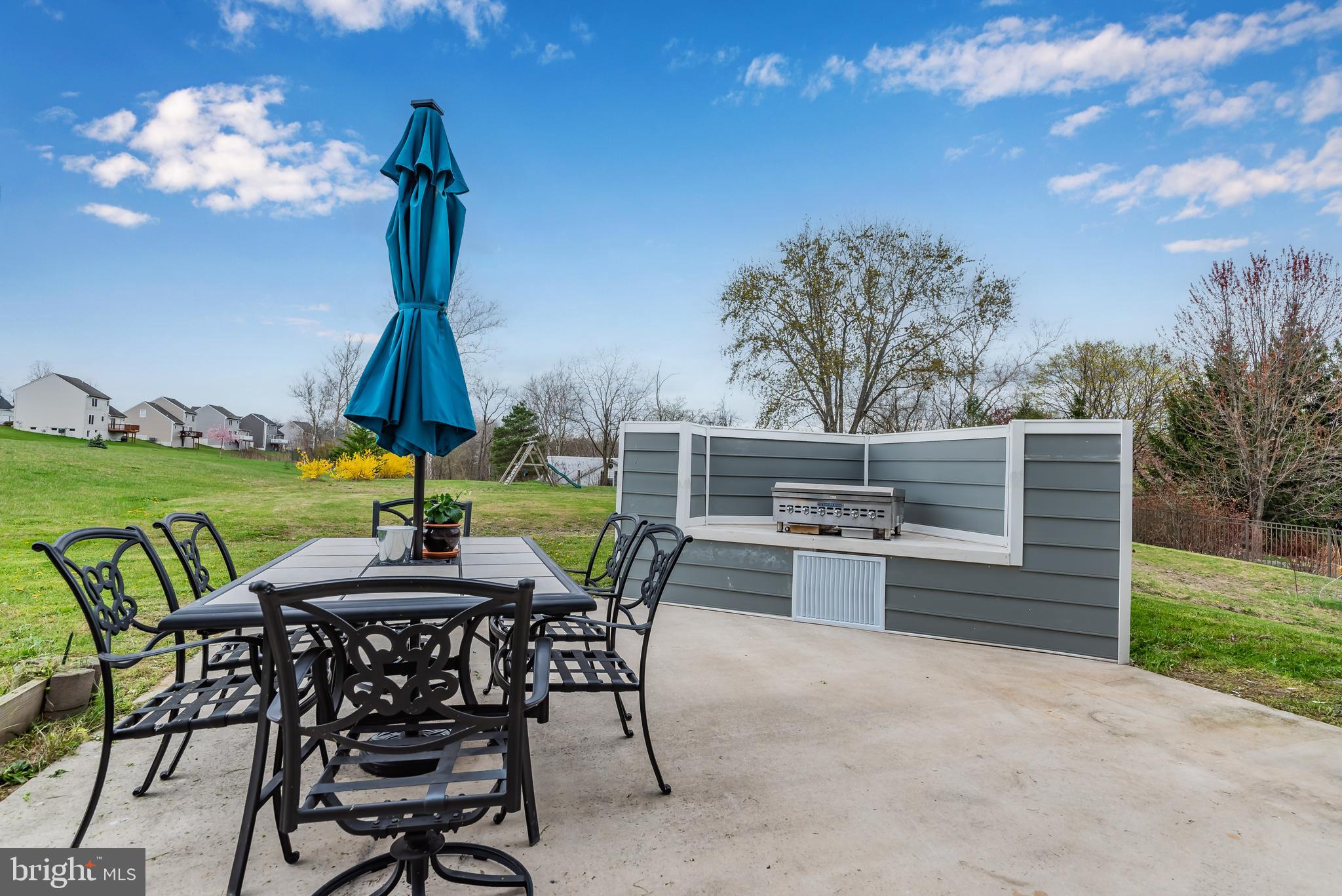 CHELSEY FALLS - Residential