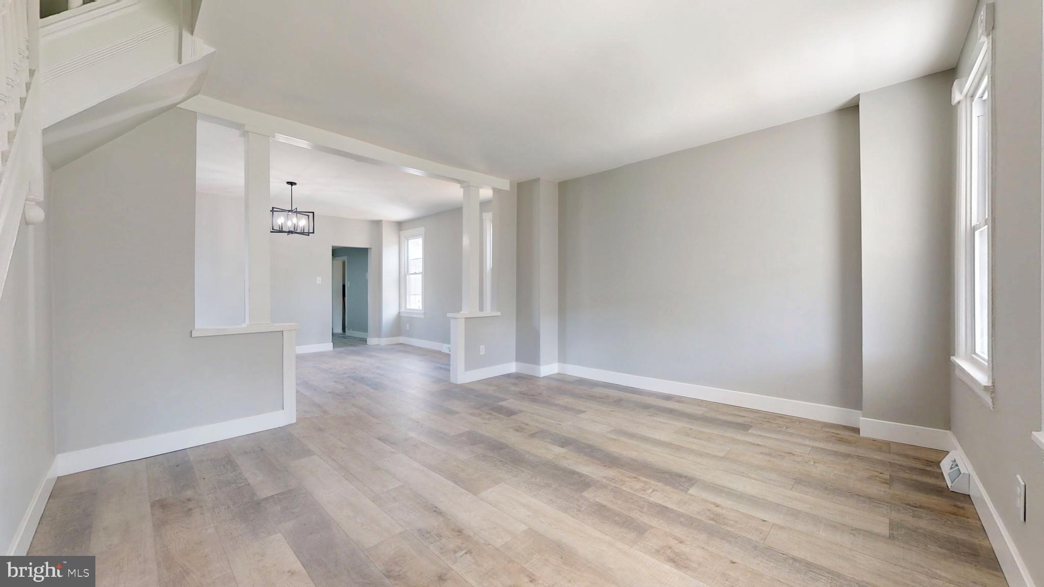 214 W PLEASANT AVENUE