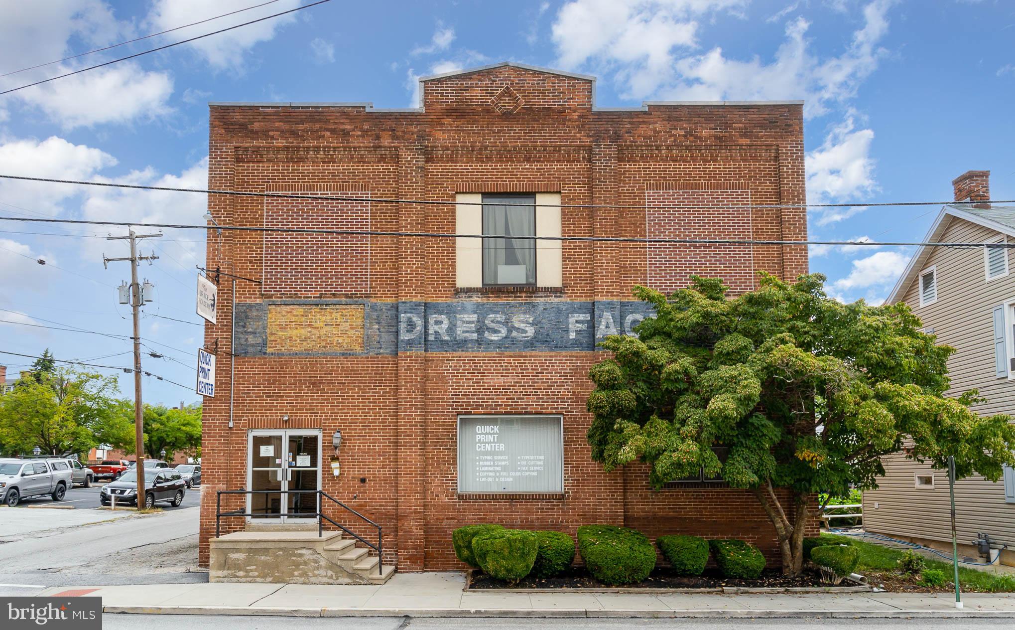 18 CENTENNIAL AVENUE