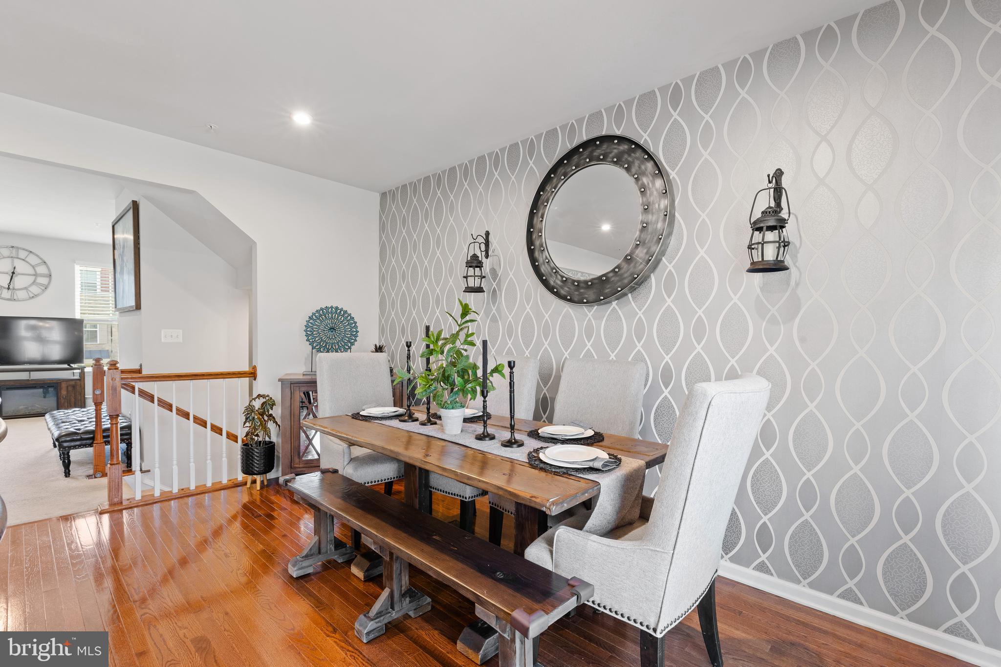 CREEKSIDE VILLAGE AT TANYARD SPRINGS - Residential