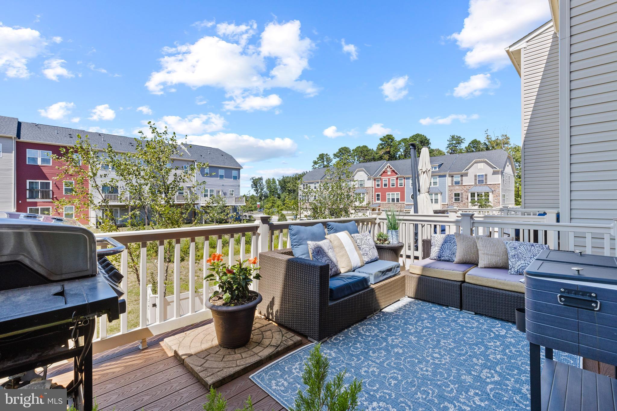 CREEKSIDE VILLAGE AT TANYARD SPRINGS - Residential