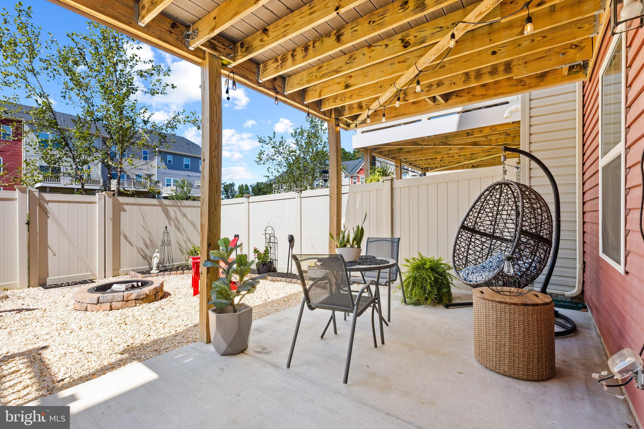 CREEKSIDE VILLAGE AT TANYARD SPRINGS - Residential