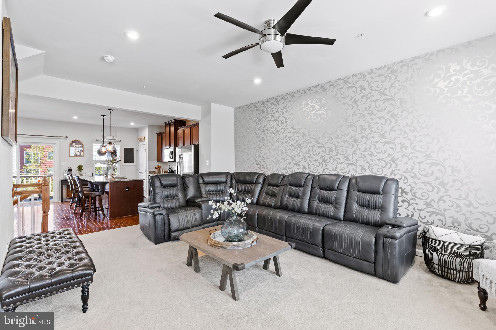 CREEKSIDE VILLAGE AT TANYARD SPRINGS - Residential