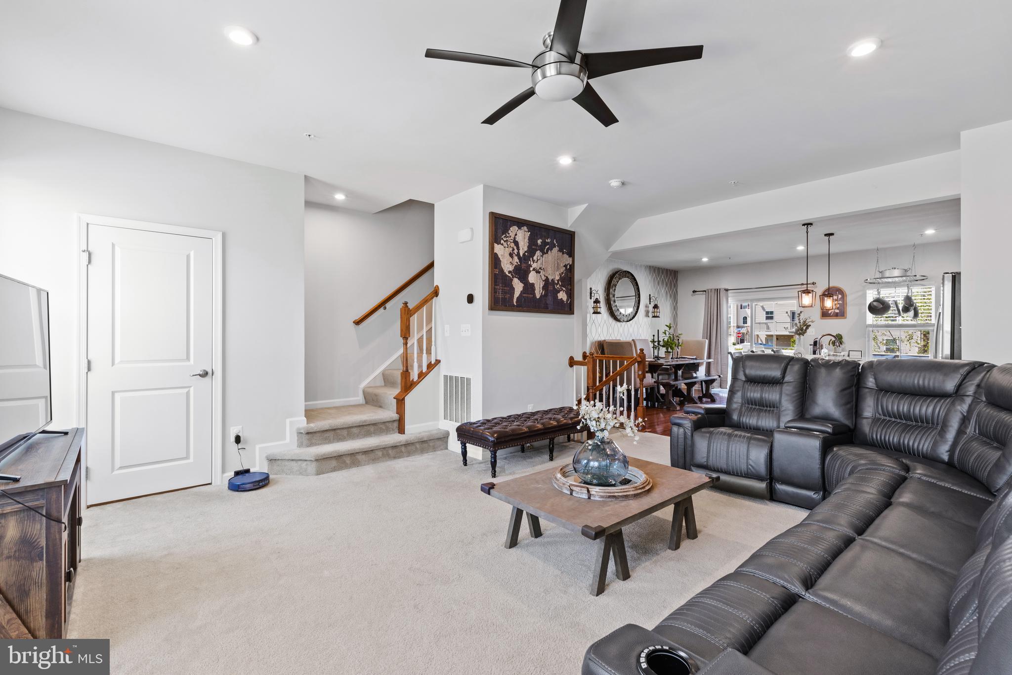 CREEKSIDE VILLAGE AT TANYARD SPRINGS - Residential