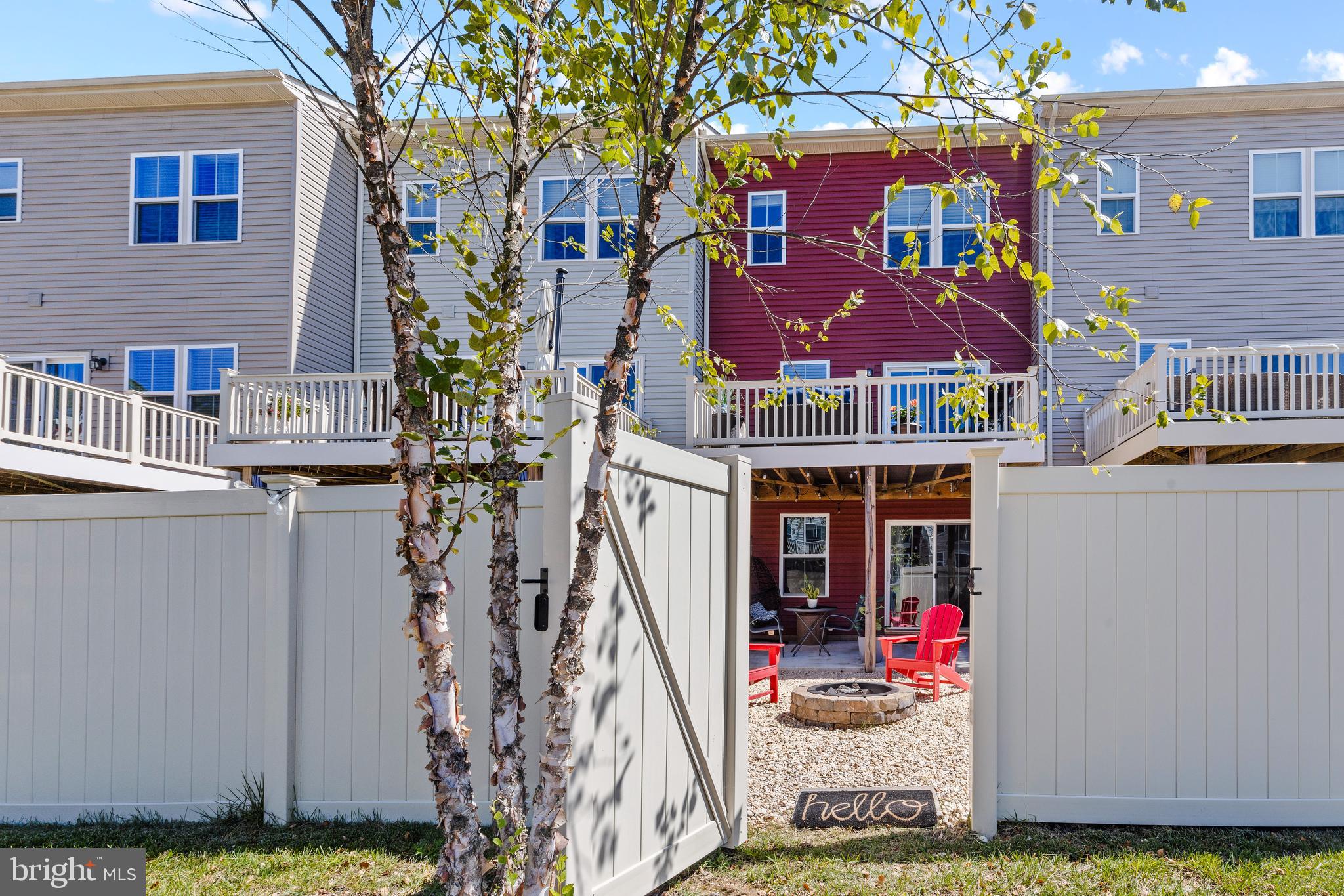 CREEKSIDE VILLAGE AT TANYARD SPRINGS - Residential