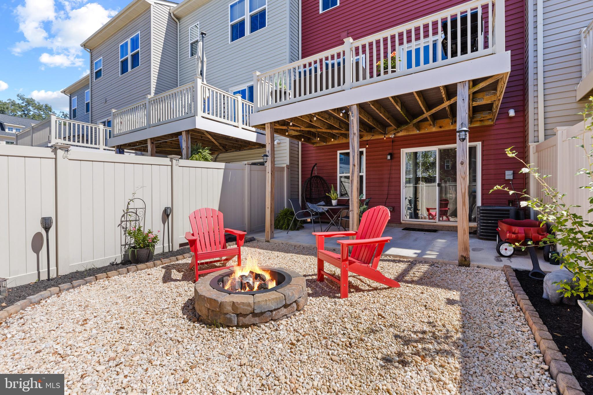 CREEKSIDE VILLAGE AT TANYARD SPRINGS - Residential