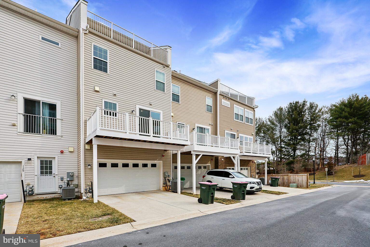 THE CHASE AT QUINCE ORCHARD - Residential