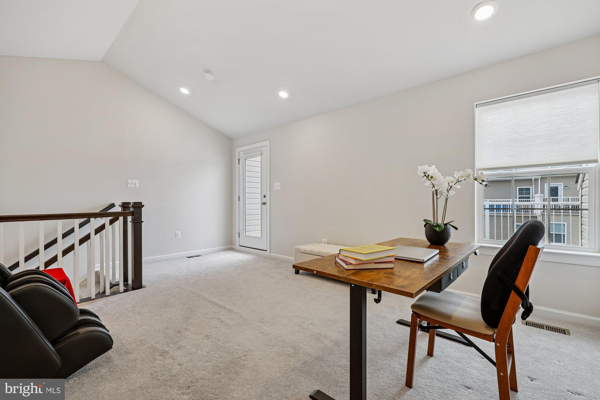 THE CHASE AT QUINCE ORCHARD - Residential