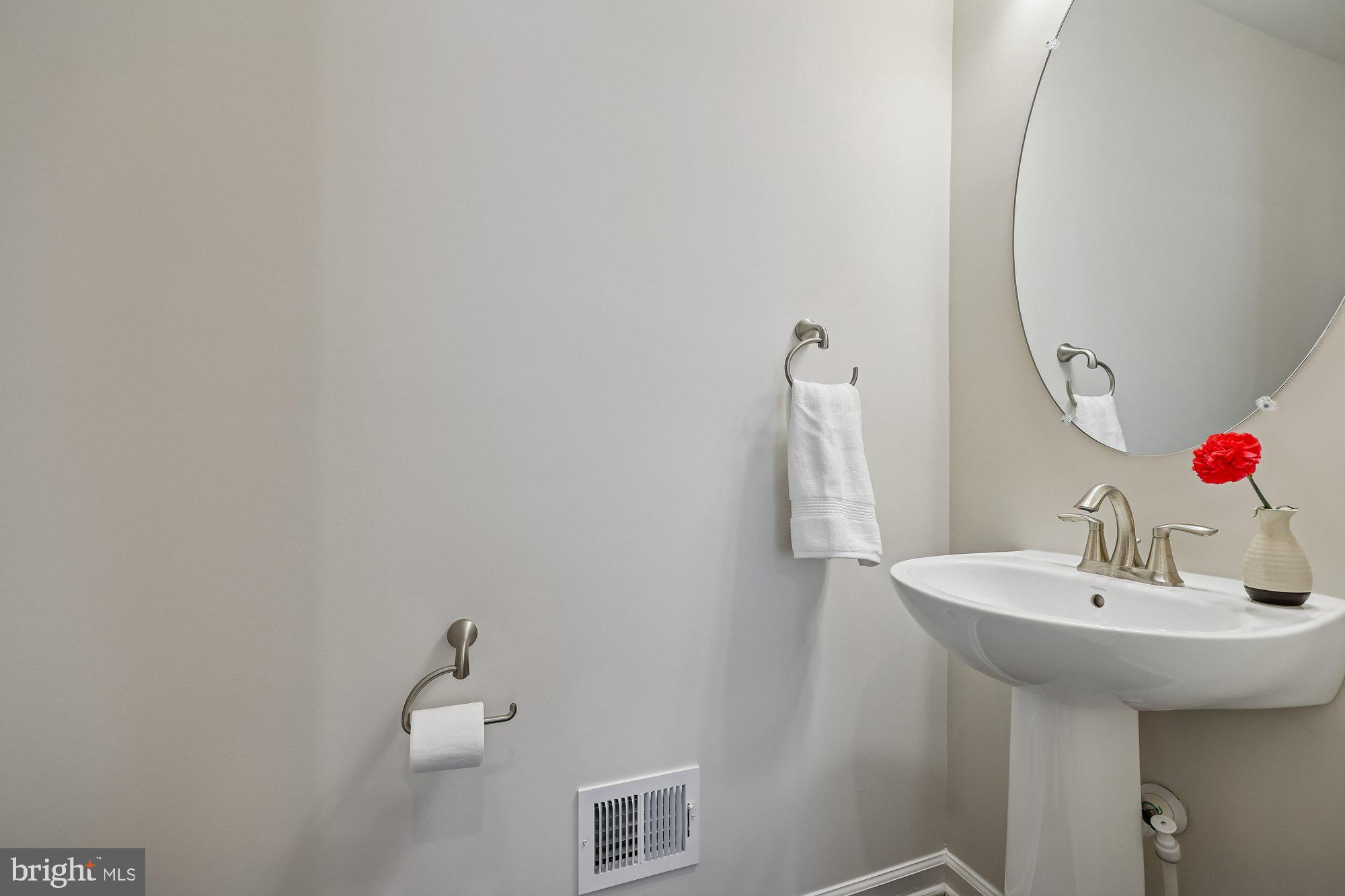 THE CHASE AT QUINCE ORCHARD - Residential