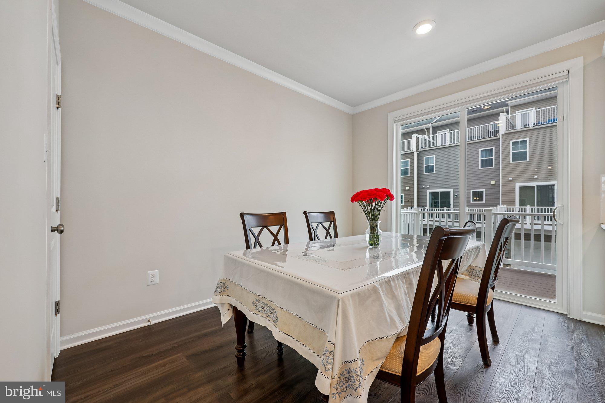 THE CHASE AT QUINCE ORCHARD - Residential