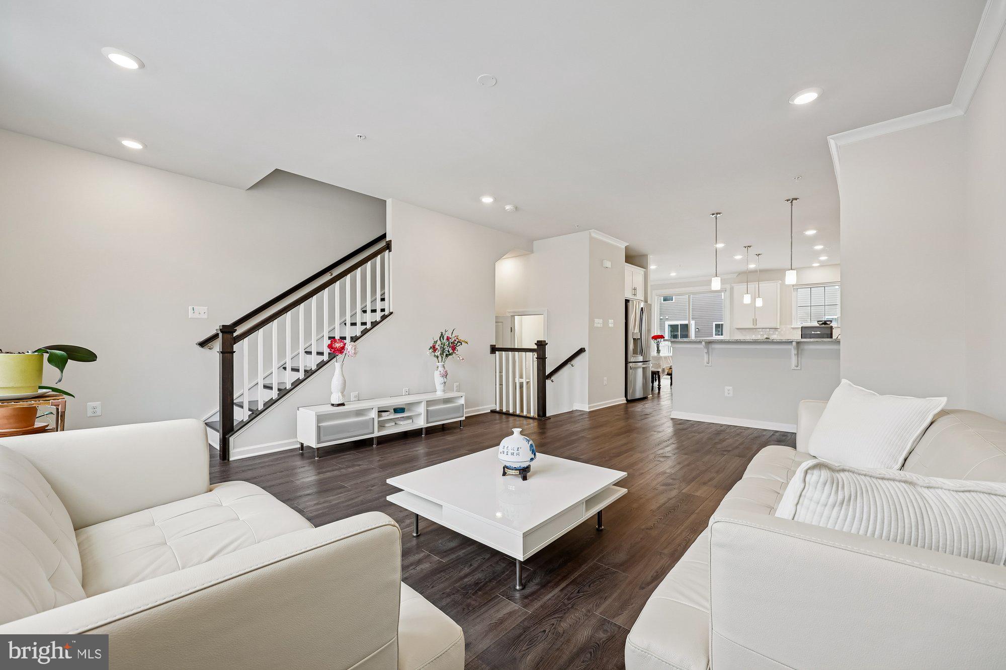 THE CHASE AT QUINCE ORCHARD - Residential