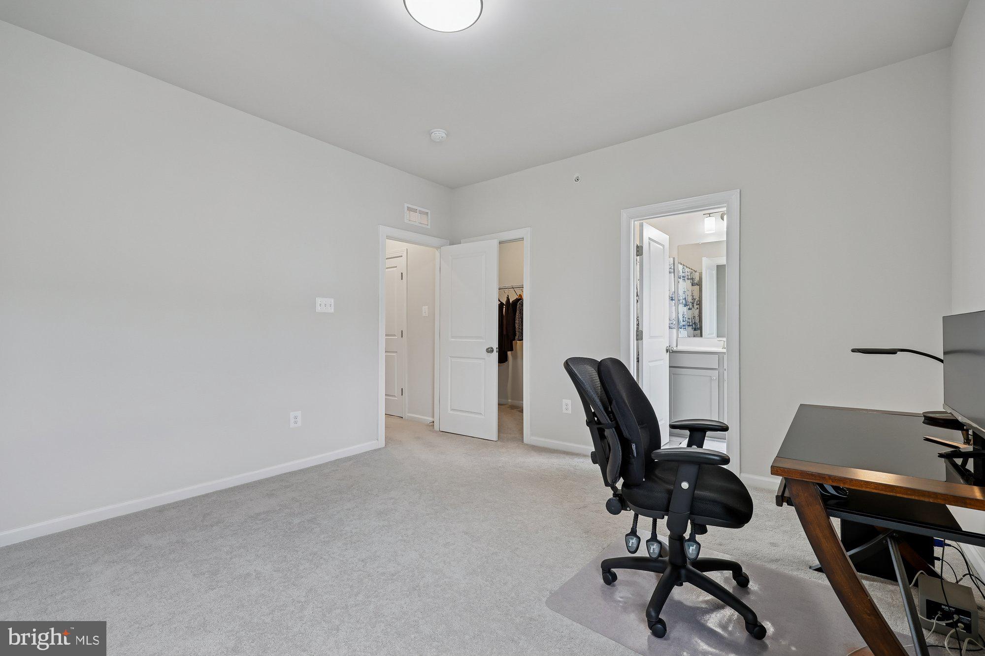 THE CHASE AT QUINCE ORCHARD - Residential