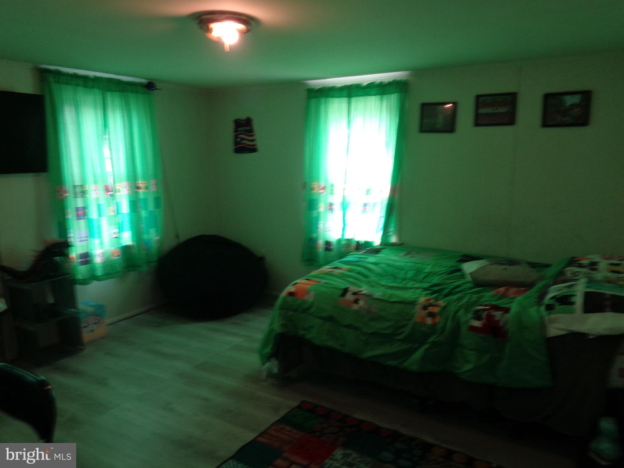 FRANKFORD - Residential