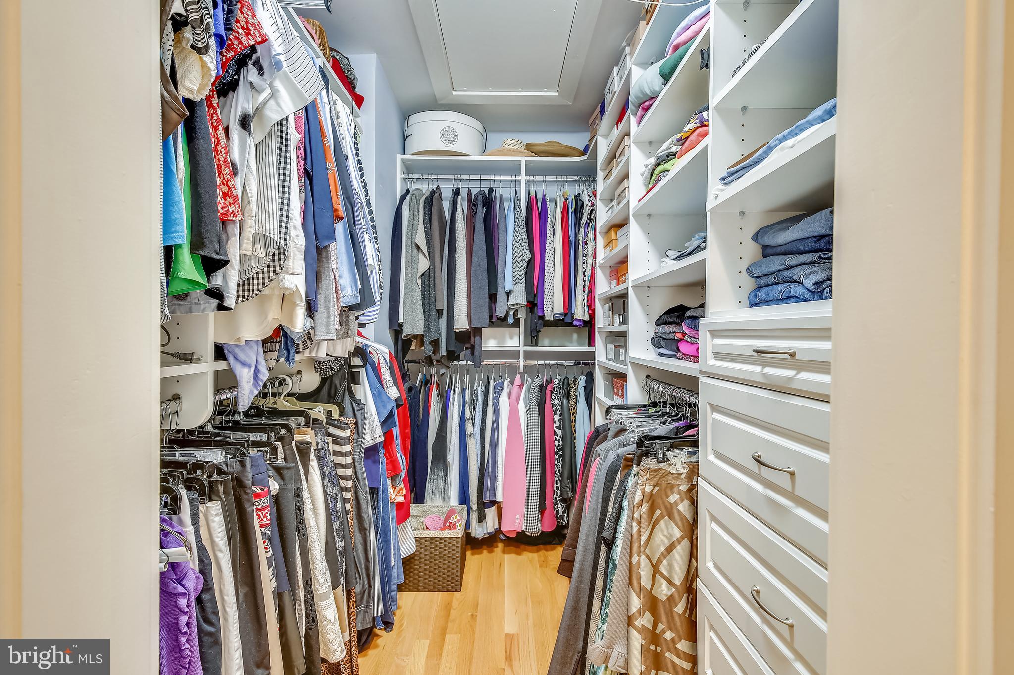 WILLET HEIGHTS - Residential