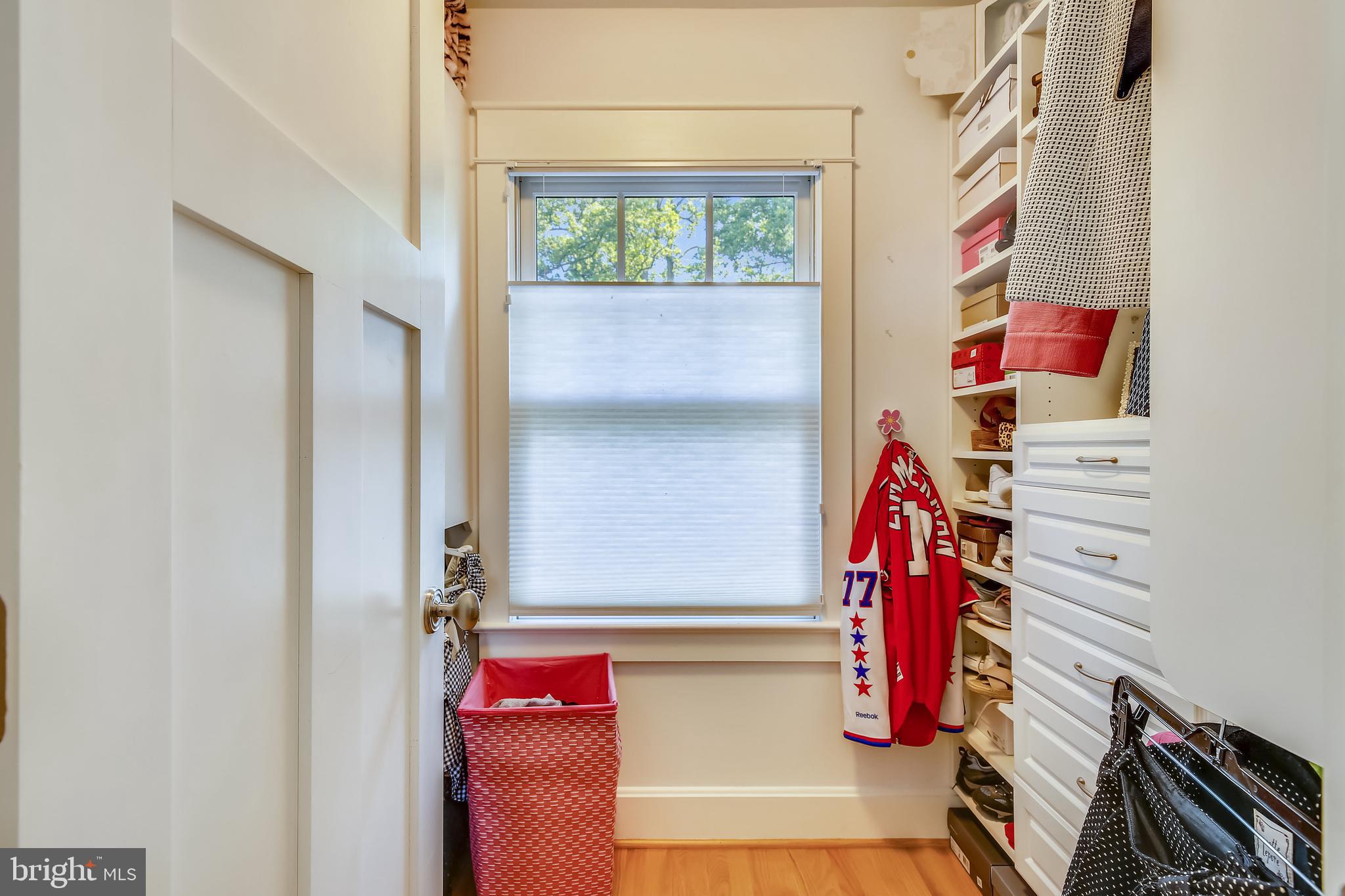 WILLET HEIGHTS - Residential