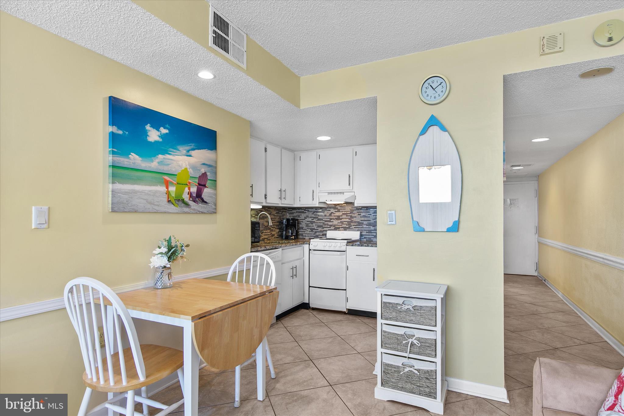 10900 COASTAL HIGHWAY 1210