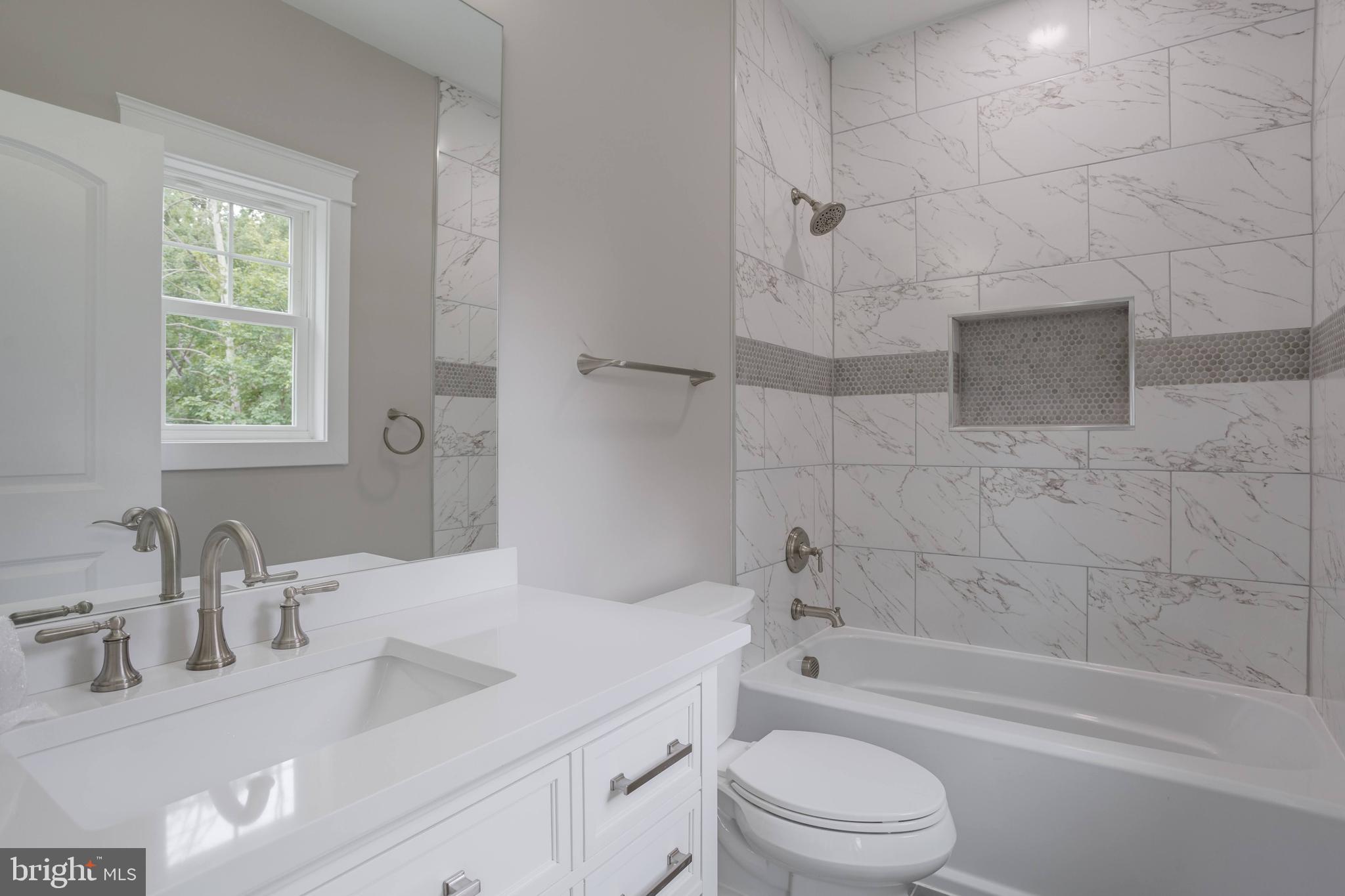 WOODS OF ILDA - Residential