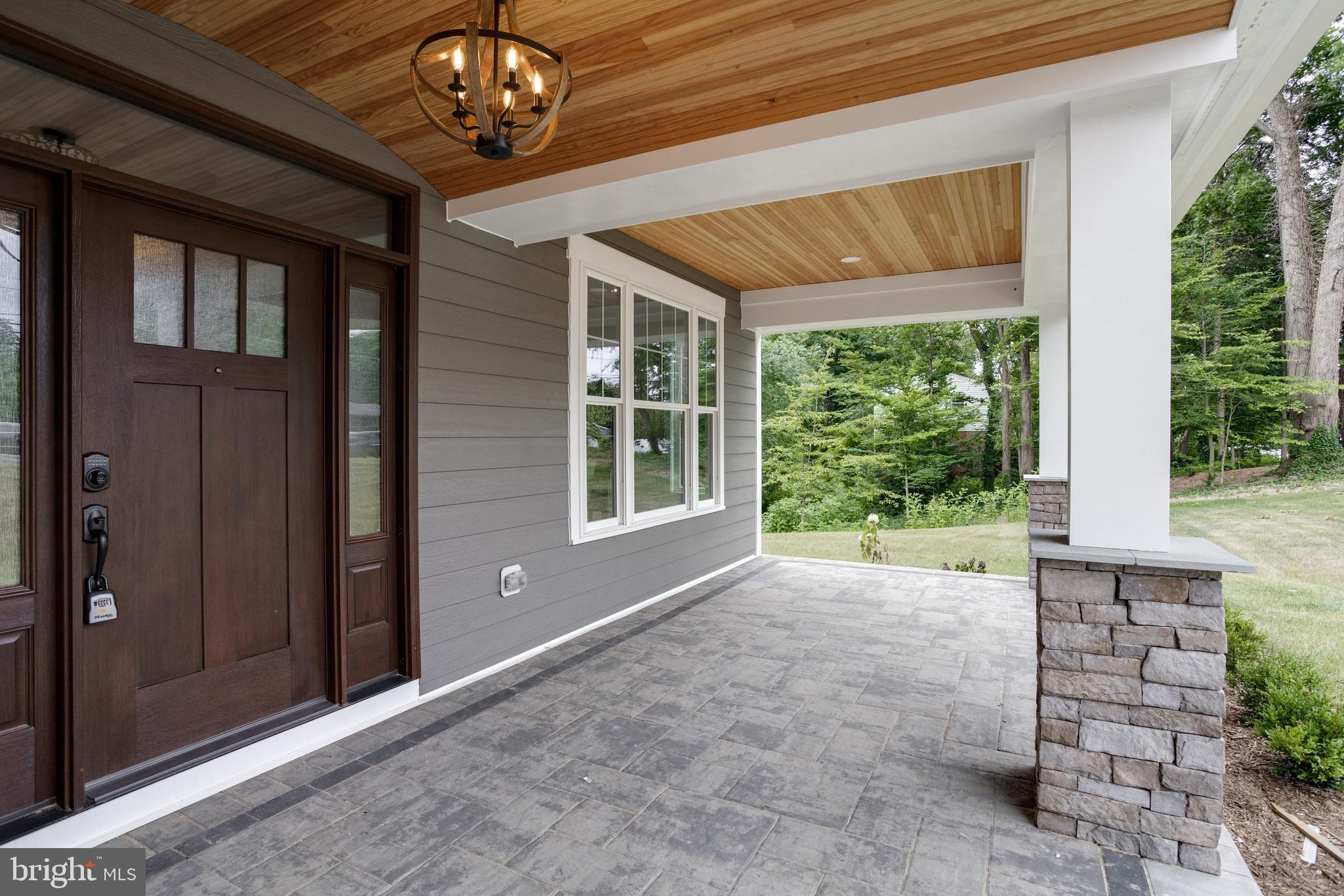 WOODS OF ILDA - Residential