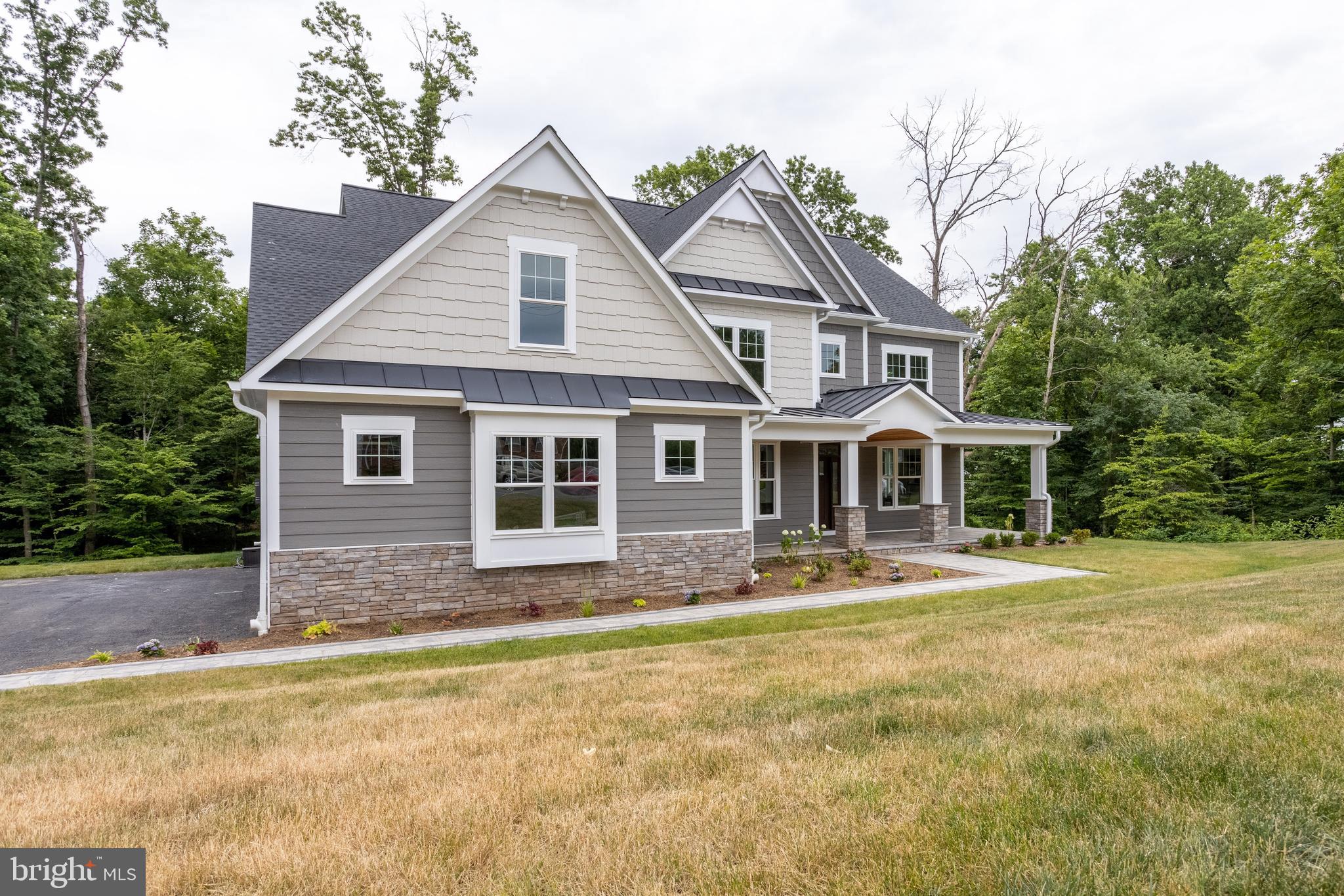 WOODS OF ILDA - Residential