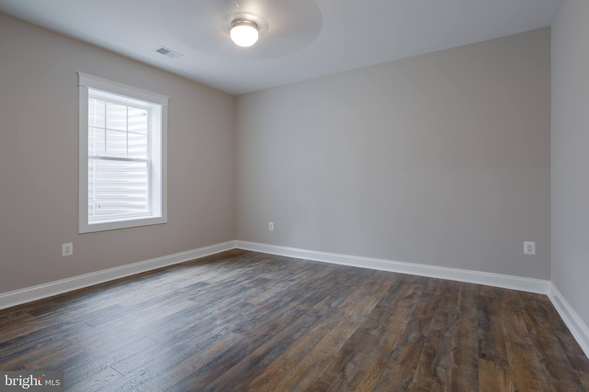 WOODS OF ILDA - Residential