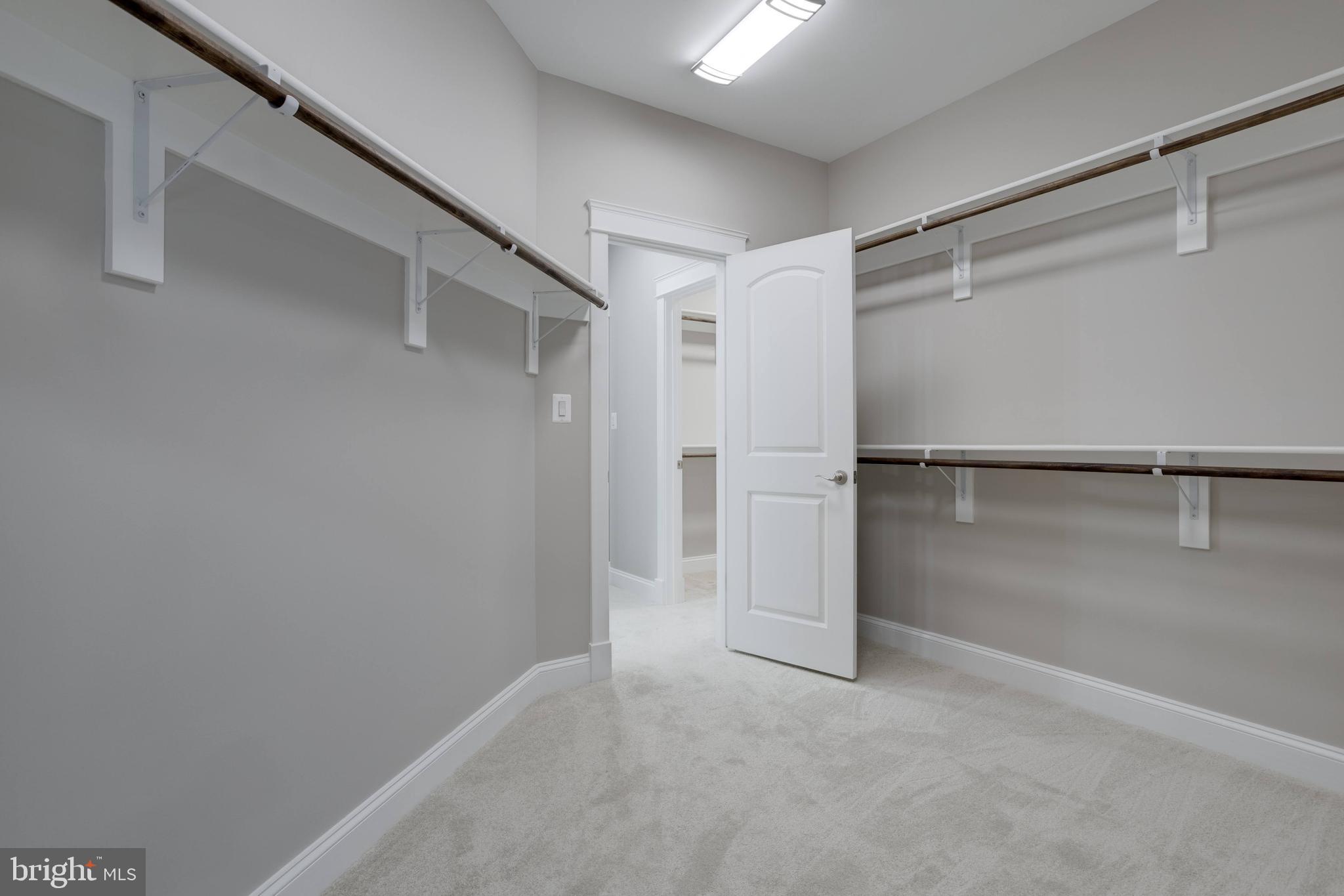 WOODS OF ILDA - Residential