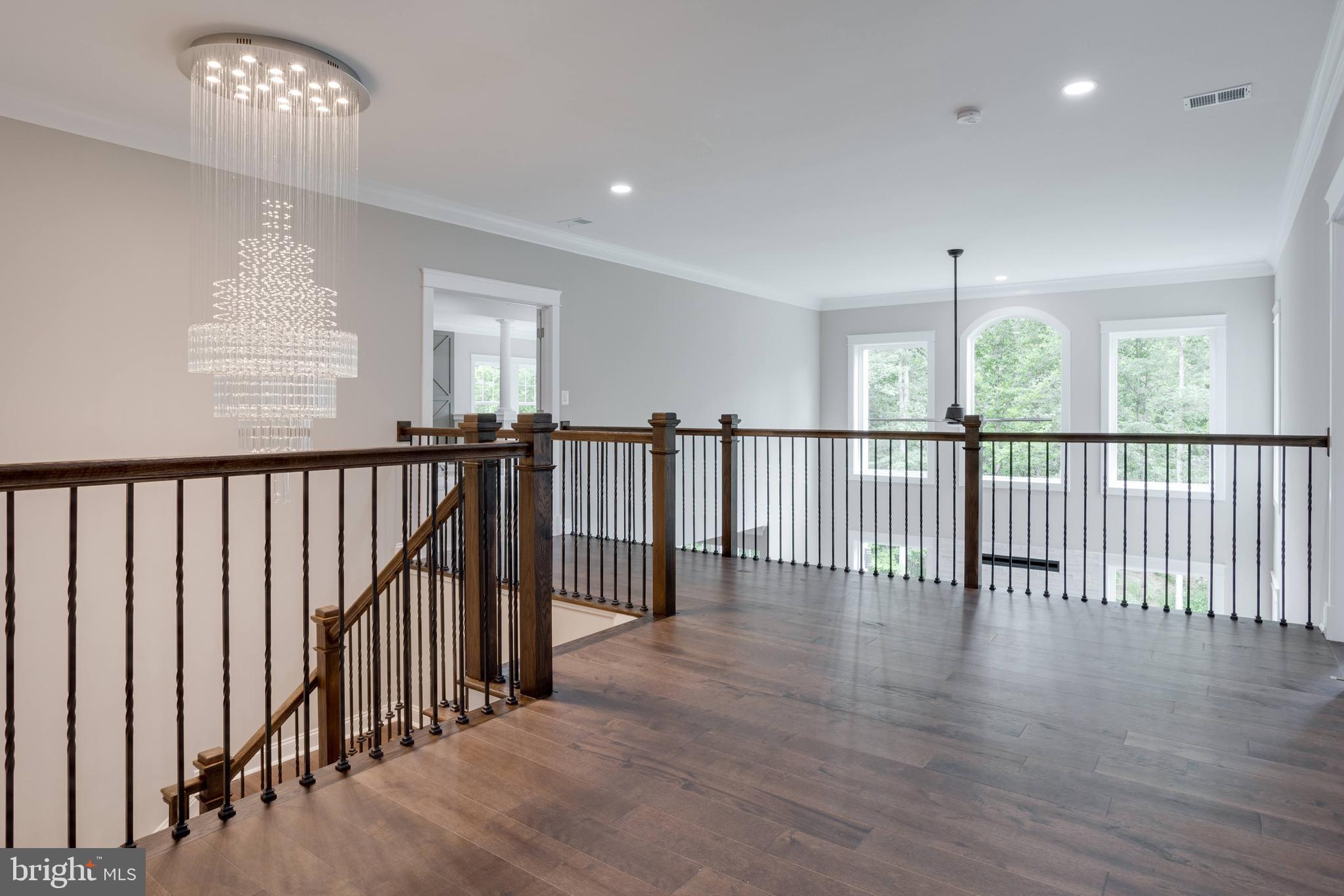 WOODS OF ILDA - Residential