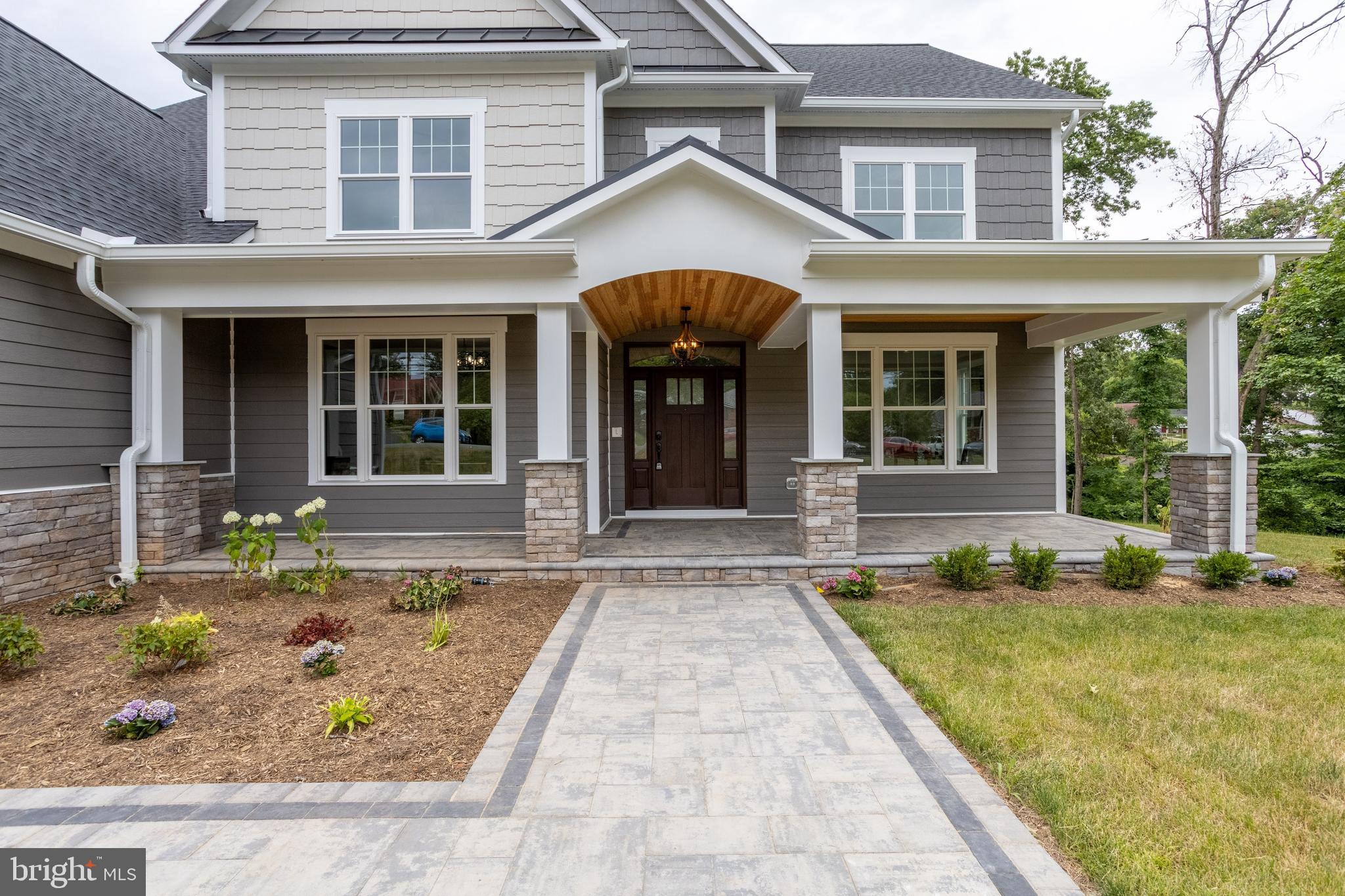 WOODS OF ILDA - Residential