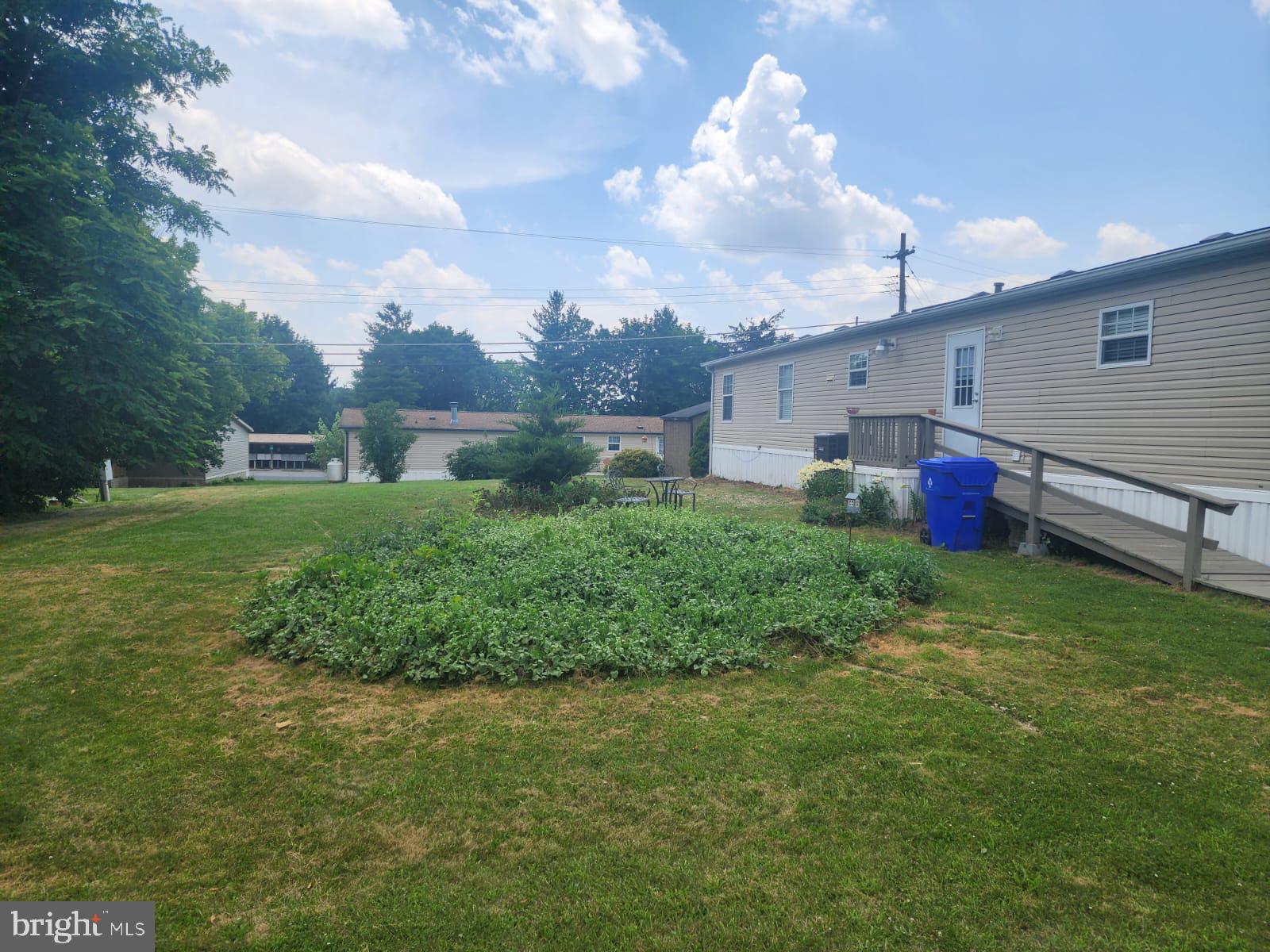 4612 HOLLY DRIVE