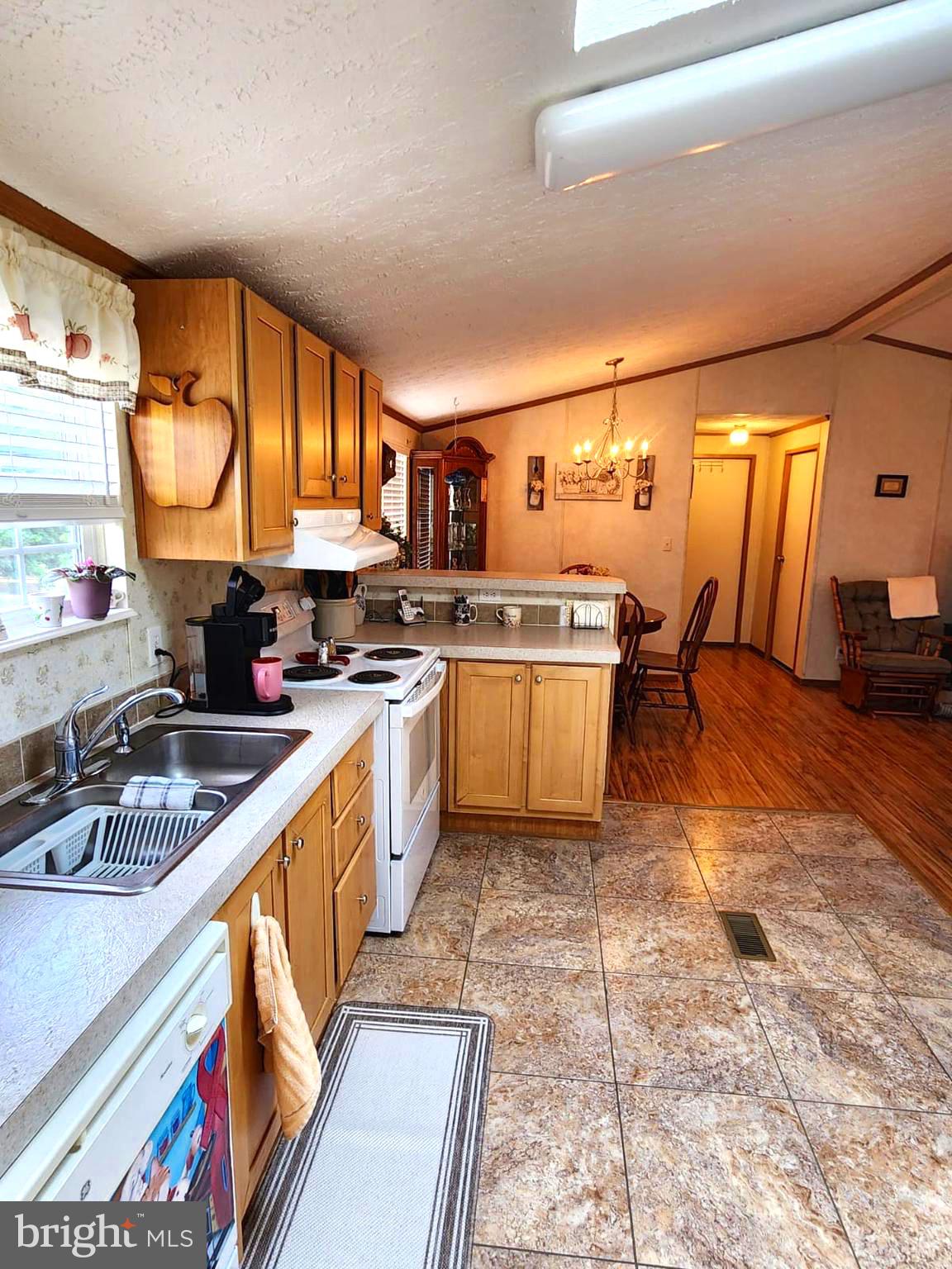 ST THOMAS TWP - Residential