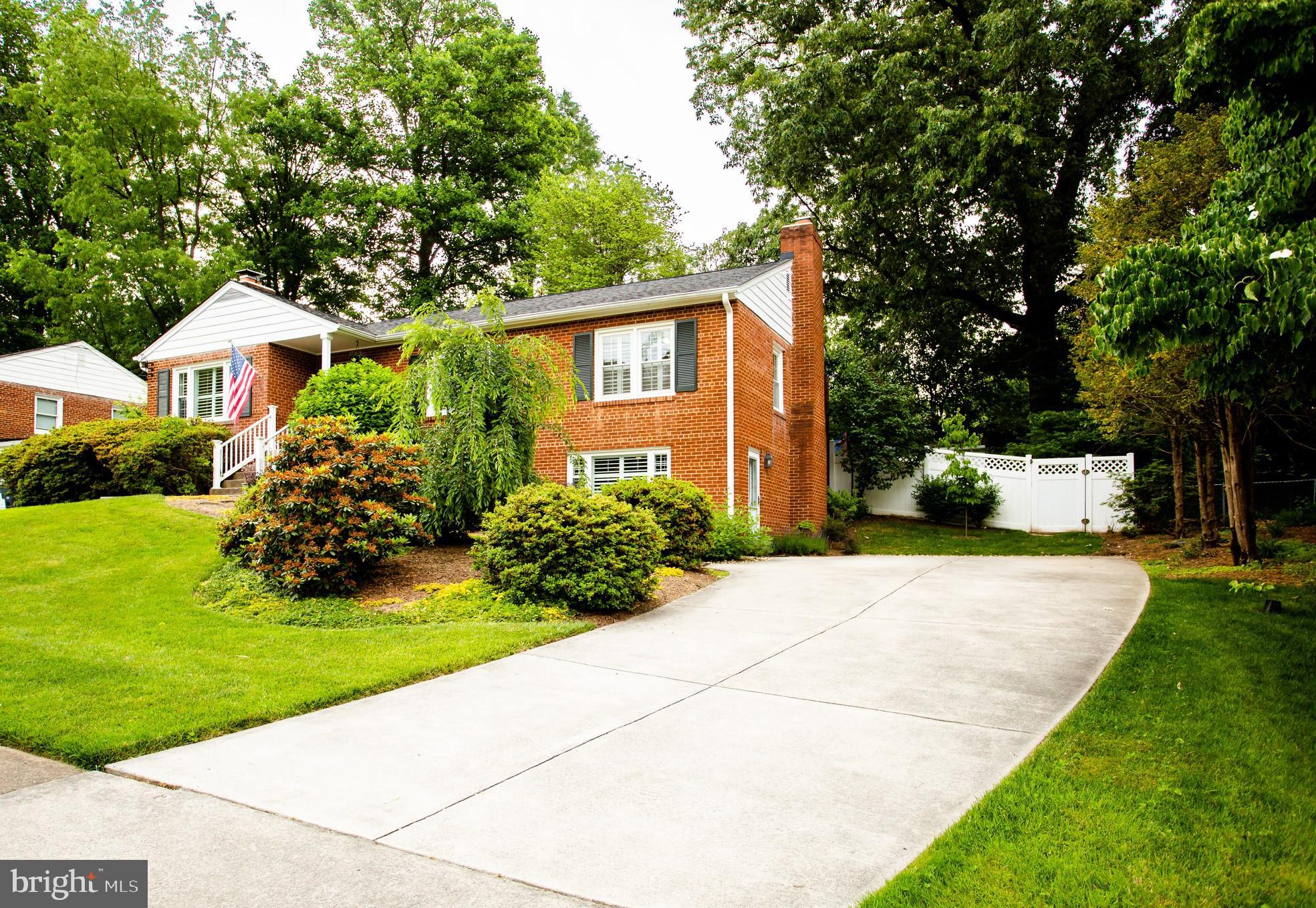 3163 PATRICK HENRY DRIVE