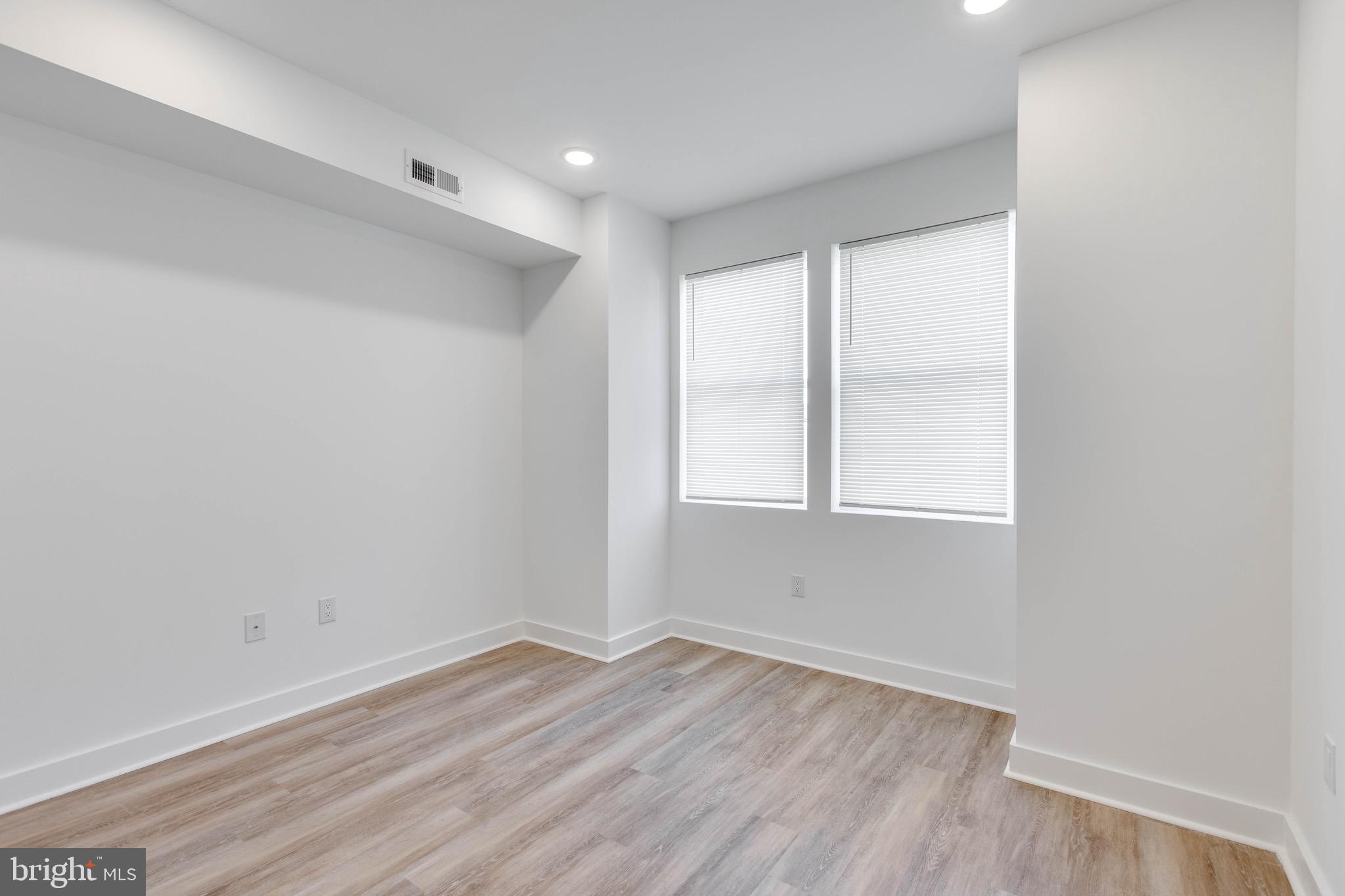 NORRIS SQUARE - Residential Lease