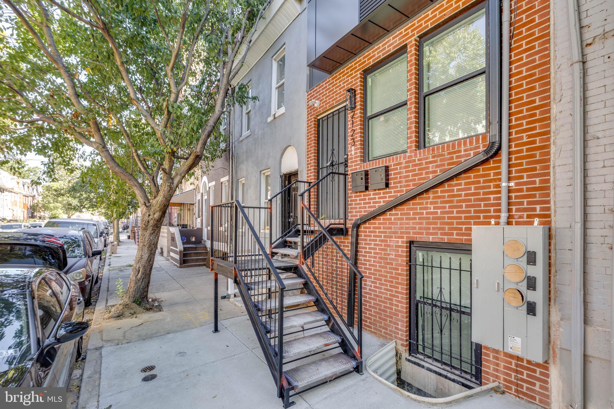 NORRIS SQUARE - Residential Lease