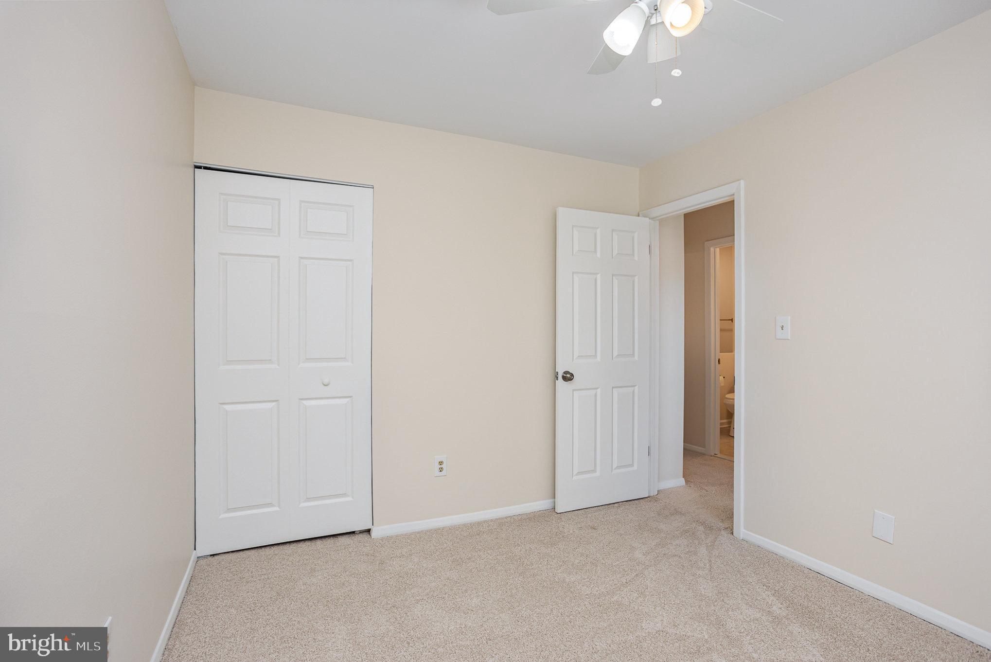 WOODSDALE MANOR - Residential