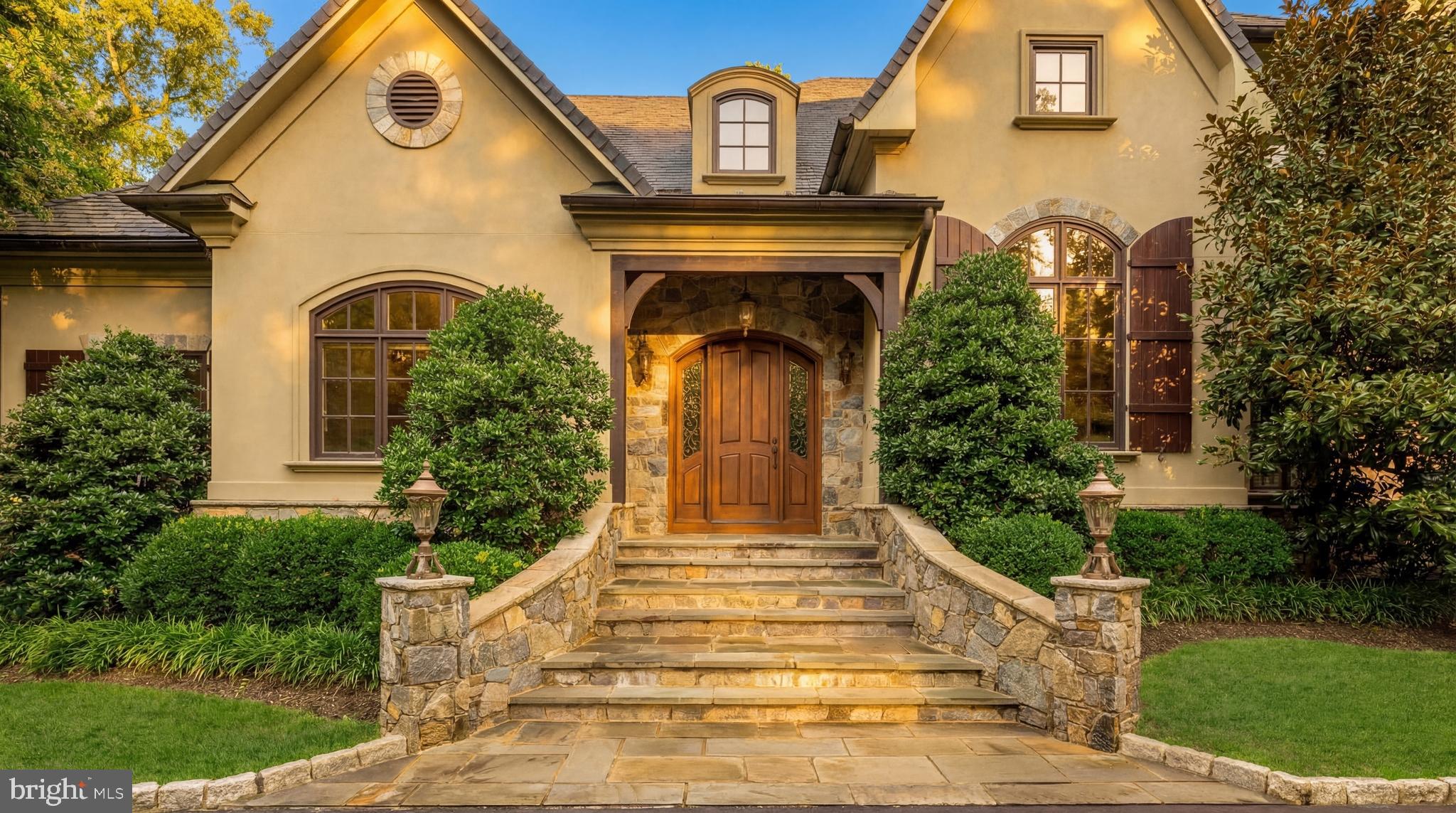 POTOMAC OUTSIDE - Residential