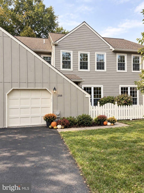 Photo of 288 Tulip Tree Court, BLUE BELL, PA 19422 (MLS # PAMC2197656)