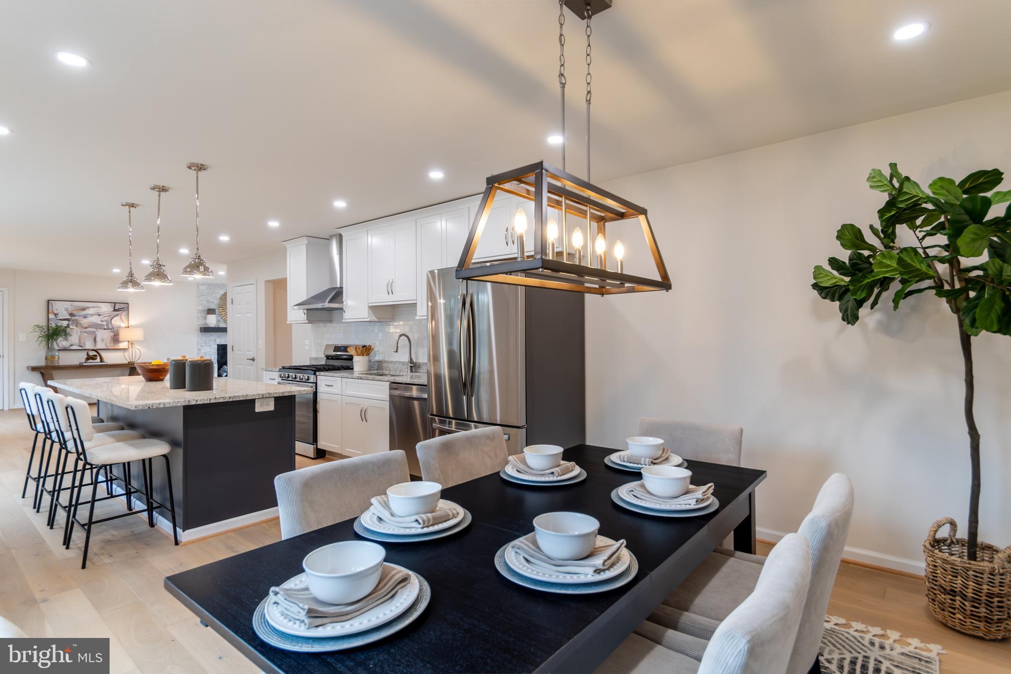 MC LEAN HAMLET - Residential