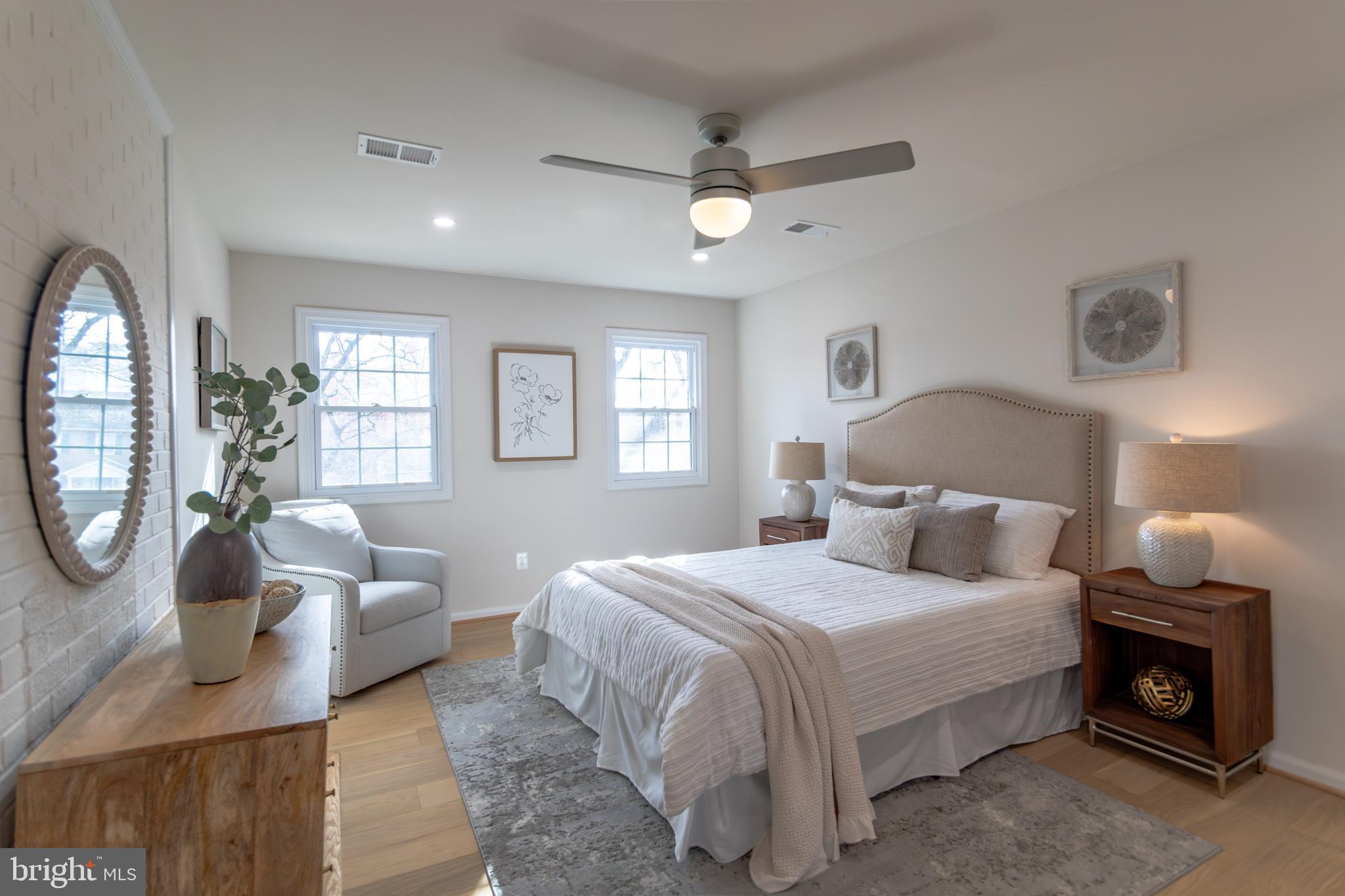 MC LEAN HAMLET - Residential