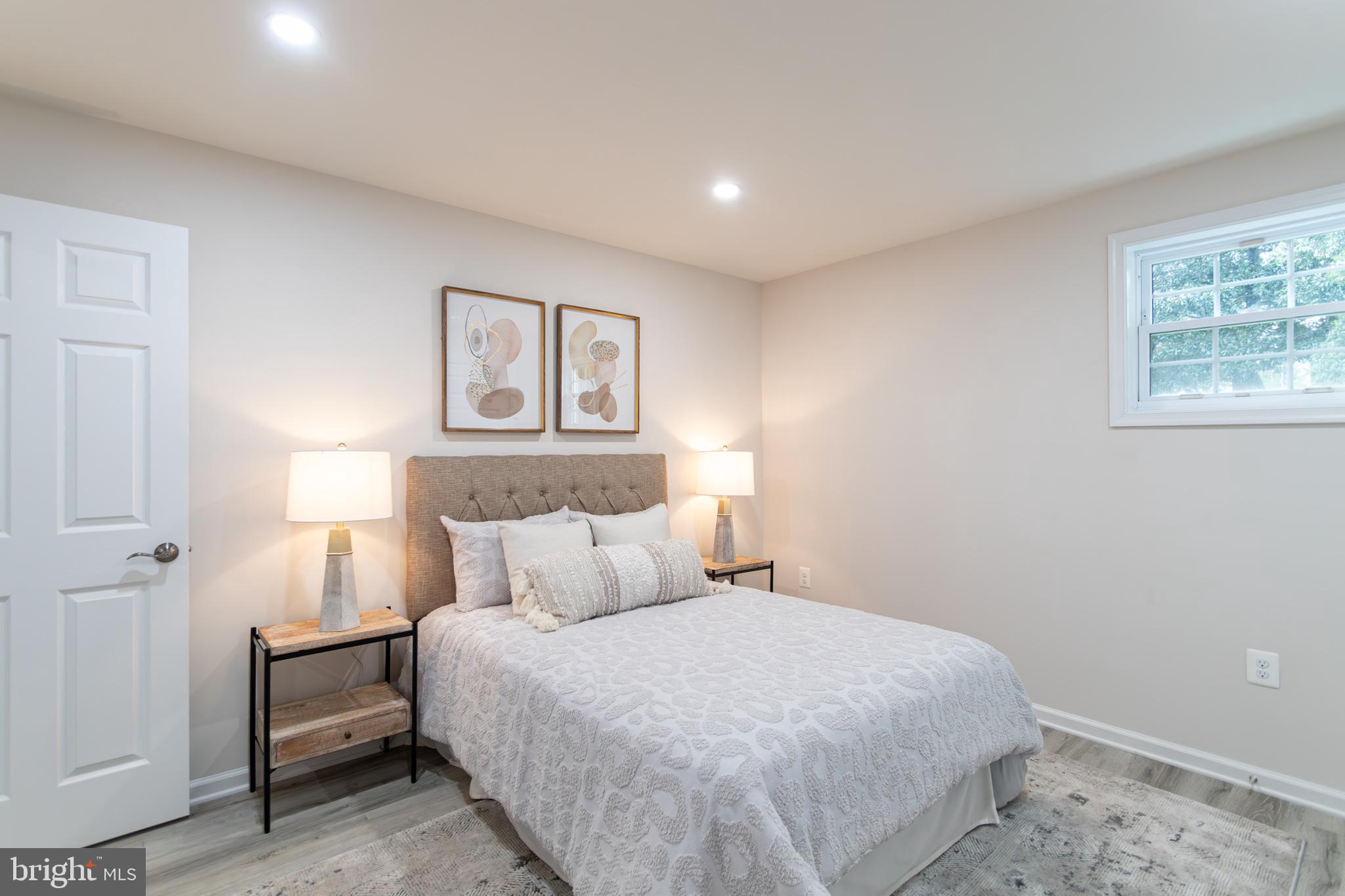 MC LEAN HAMLET - Residential