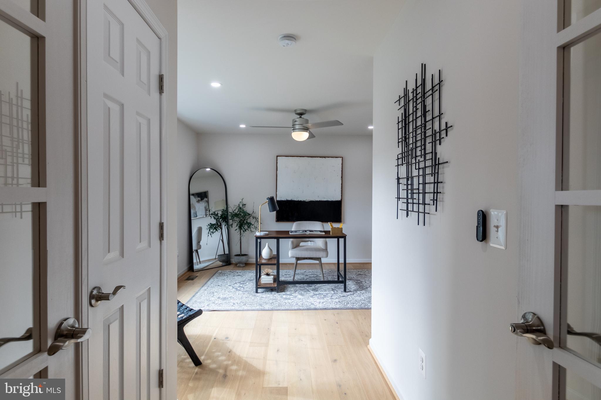 MC LEAN HAMLET - Residential