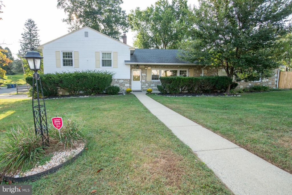 Photo of 953 Old Ford Road, HUNTINGDON VALLEY, PA 19006 (MLS # PAMC2155882)