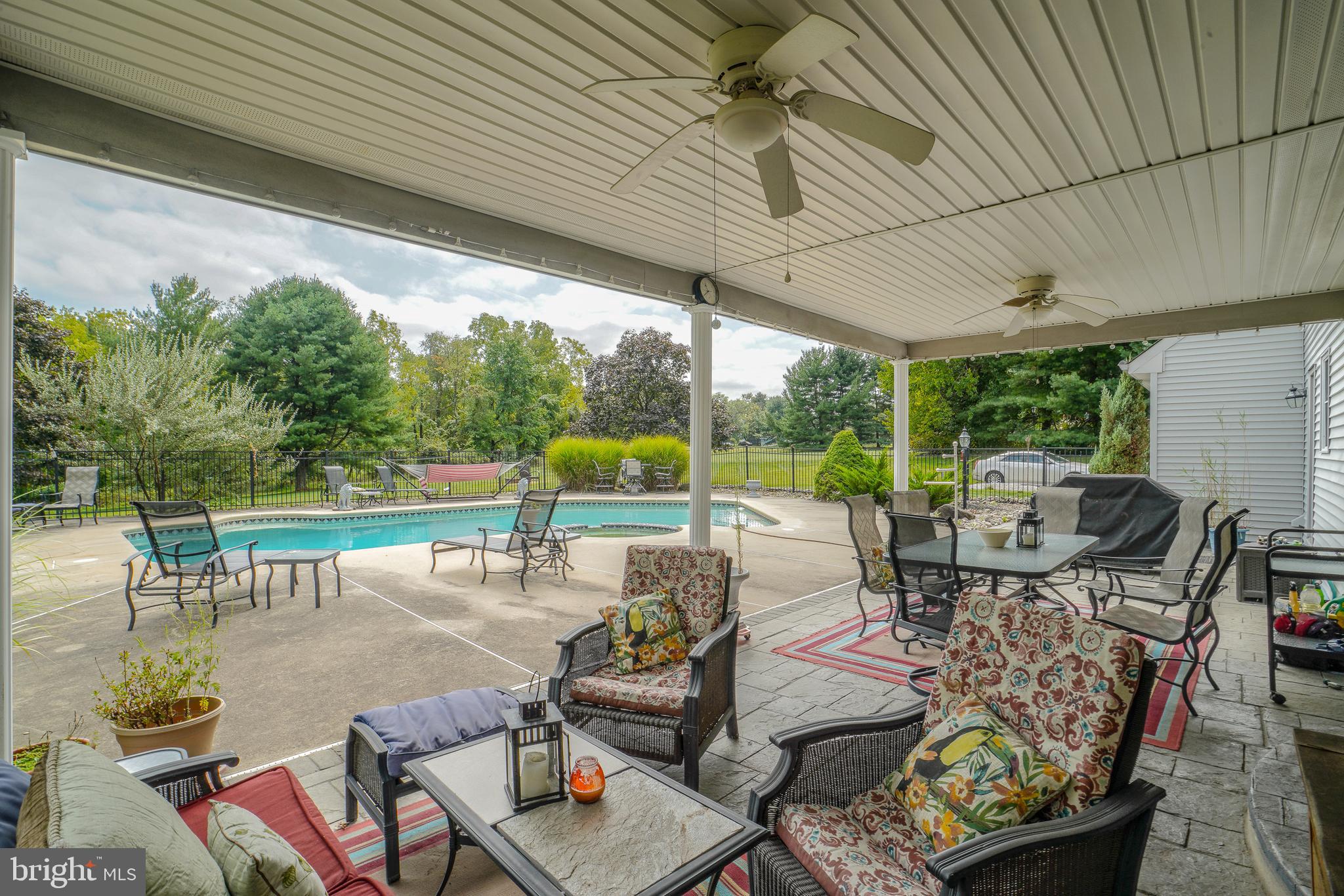 HIGHSPIRE - Residential