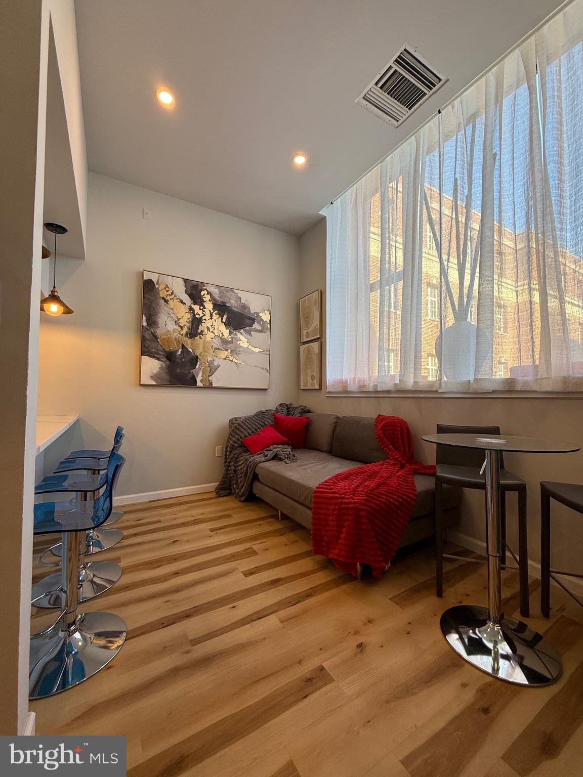 SPRING GARDEN - Residential