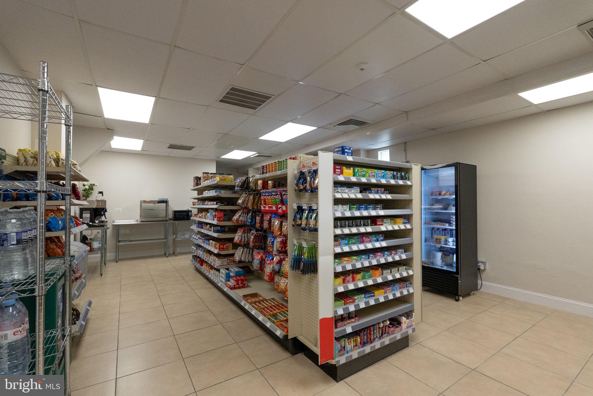 RIVER TOWERS - Residential