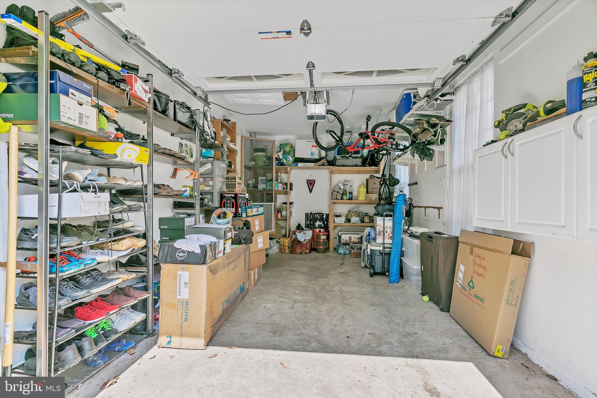 ASHBURN FARM - Residential Lease