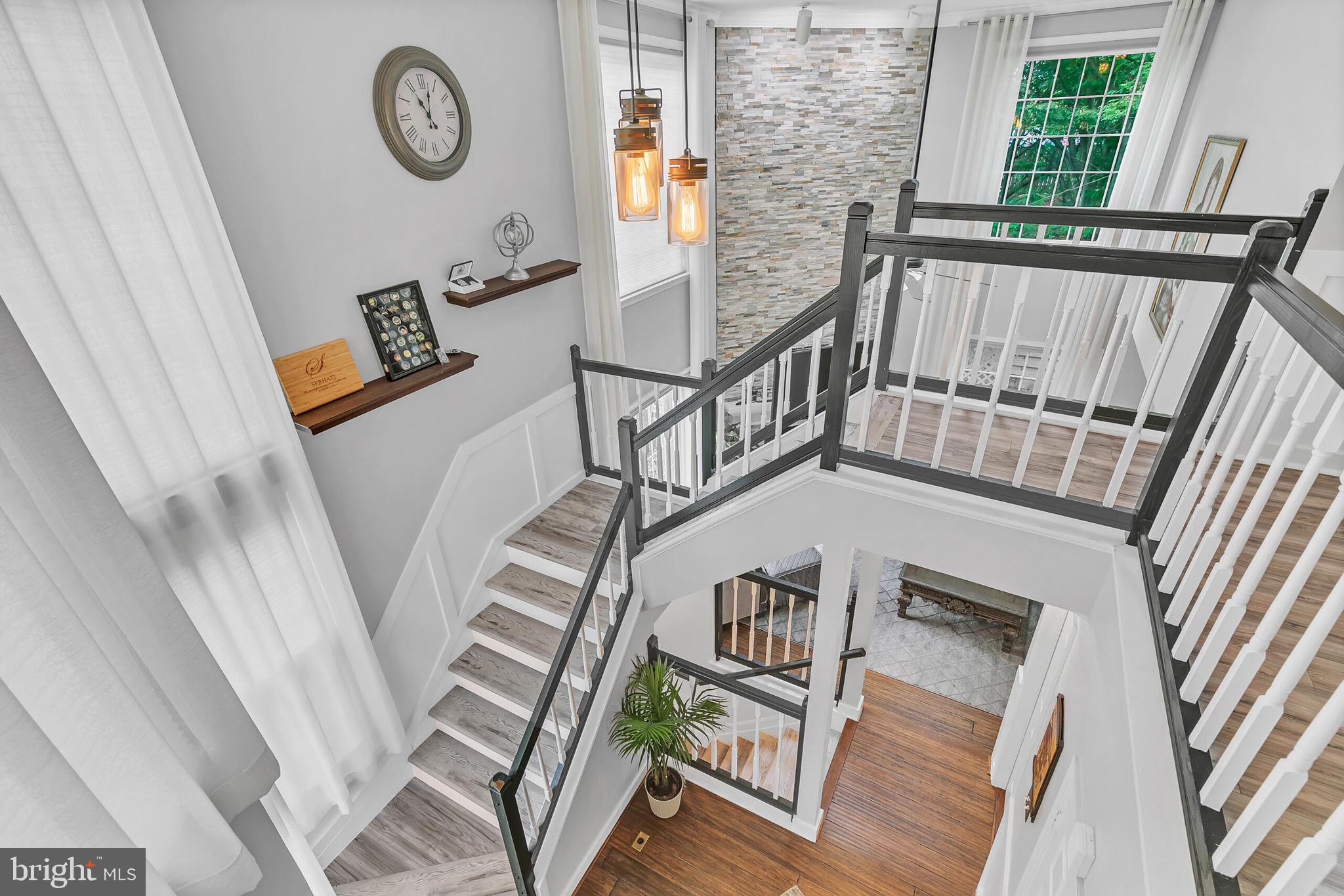 ASHBURN FARM - Residential Lease