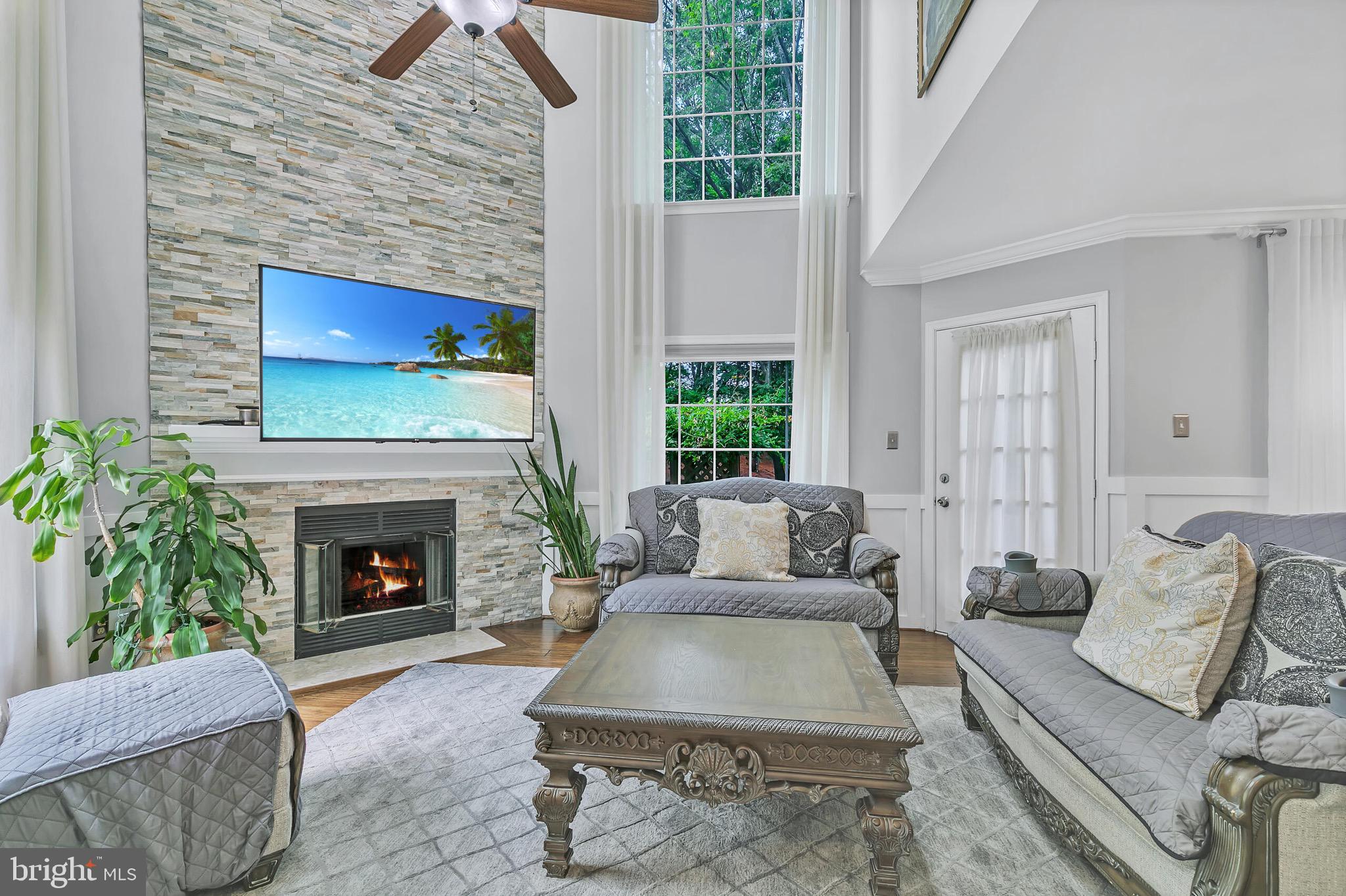 ASHBURN FARM - Residential Lease