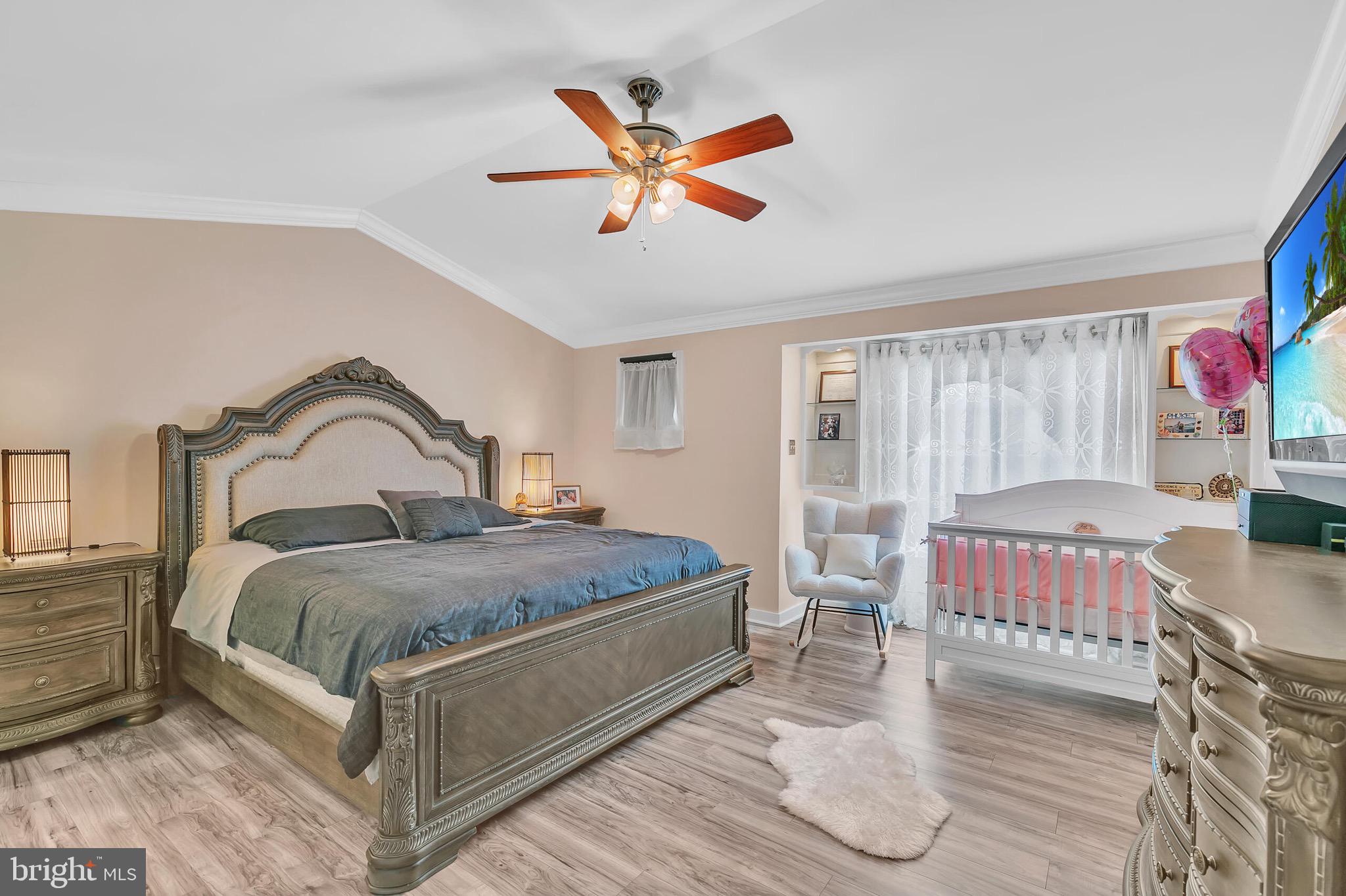 ASHBURN FARM - Residential Lease