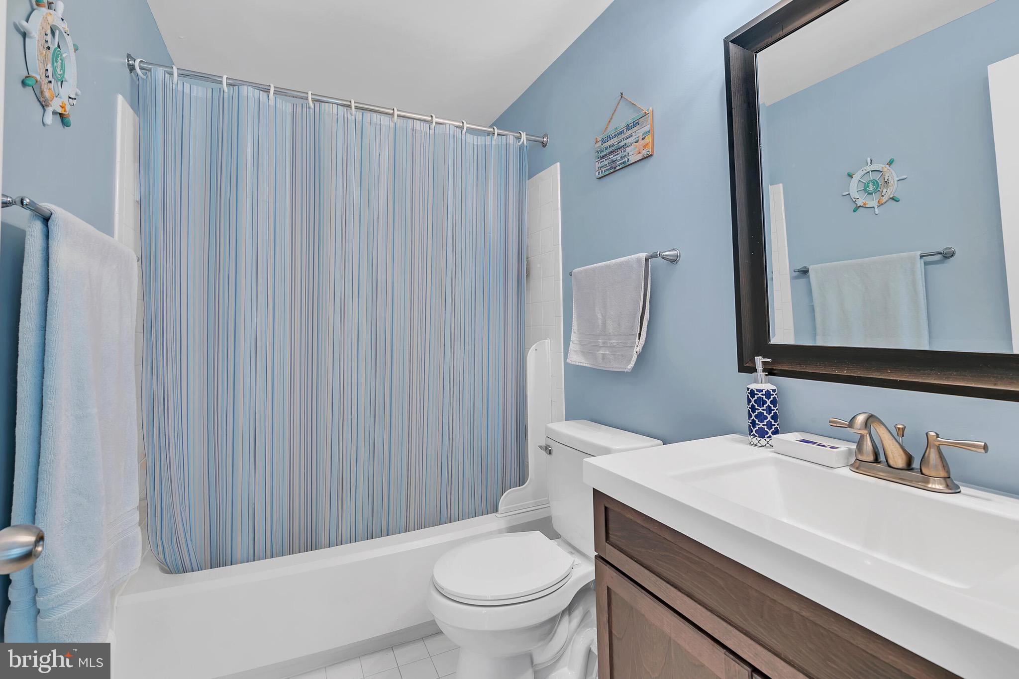 ASHBURN FARM - Residential Lease