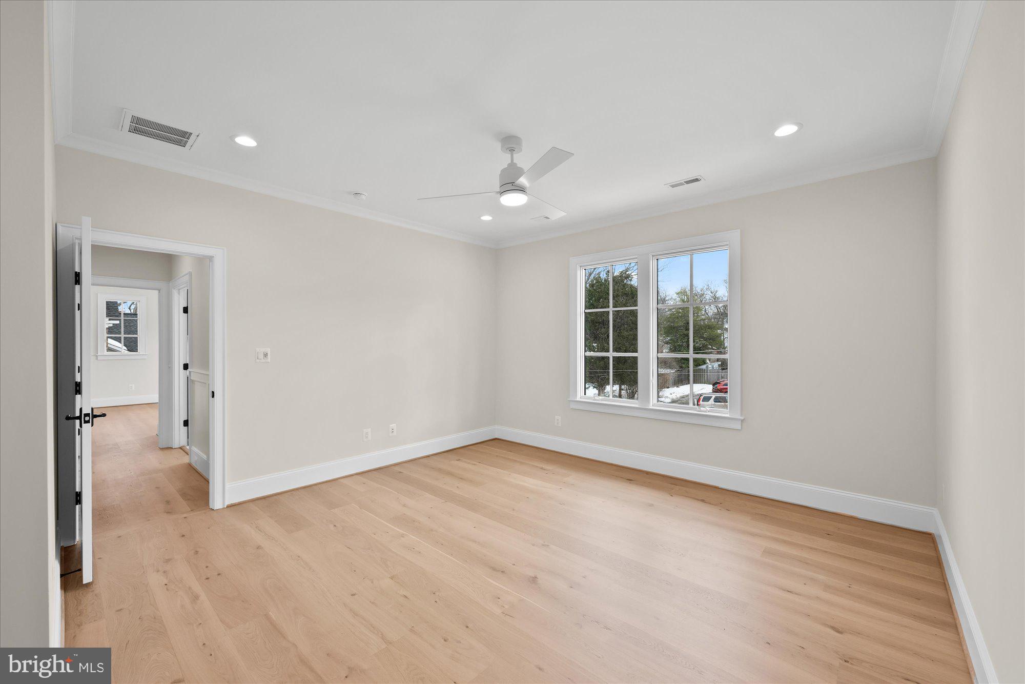 MONTOUR HEIGHTS - Residential